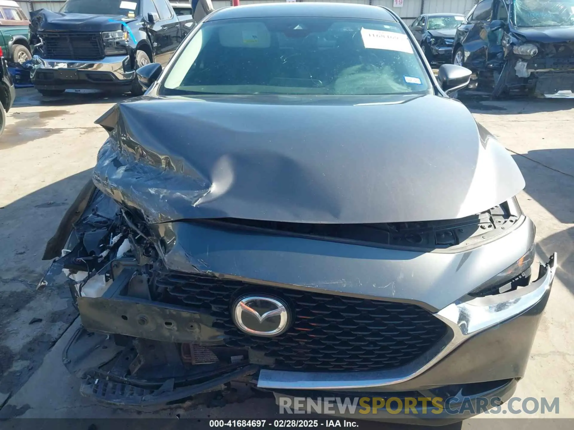 6 fotografías del automóvil dañado 3MZBPAAL0KM105508 MAZDA MAZDA3 2019