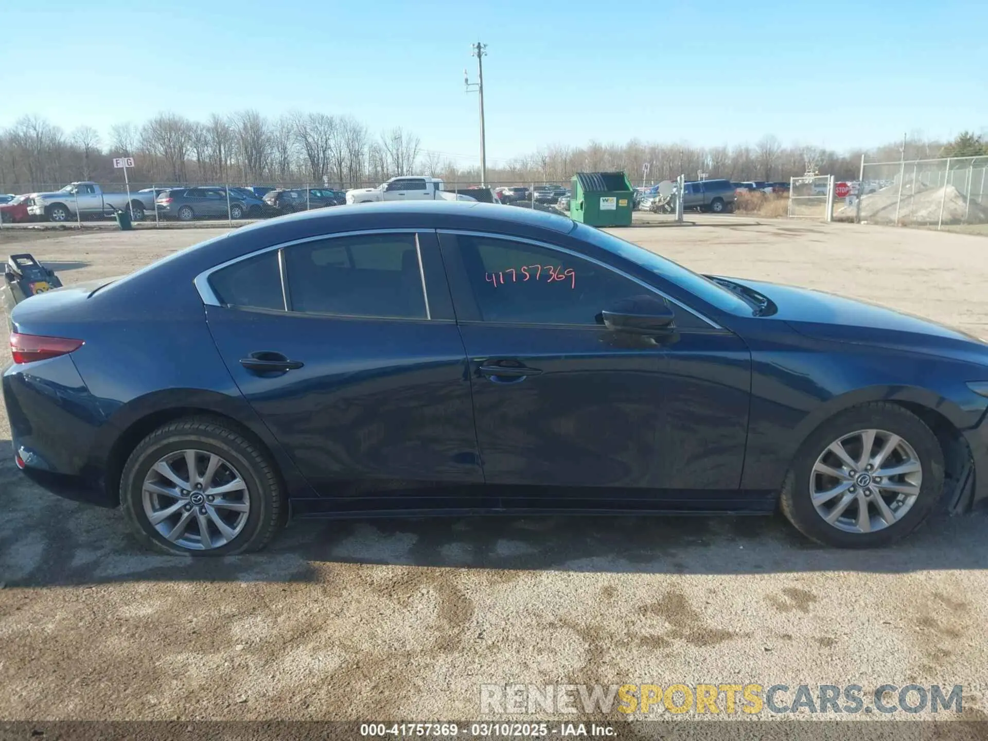 13 fotografías del automóvil dañado 3MZBPABL5KM113750 MAZDA MAZDA3 2019