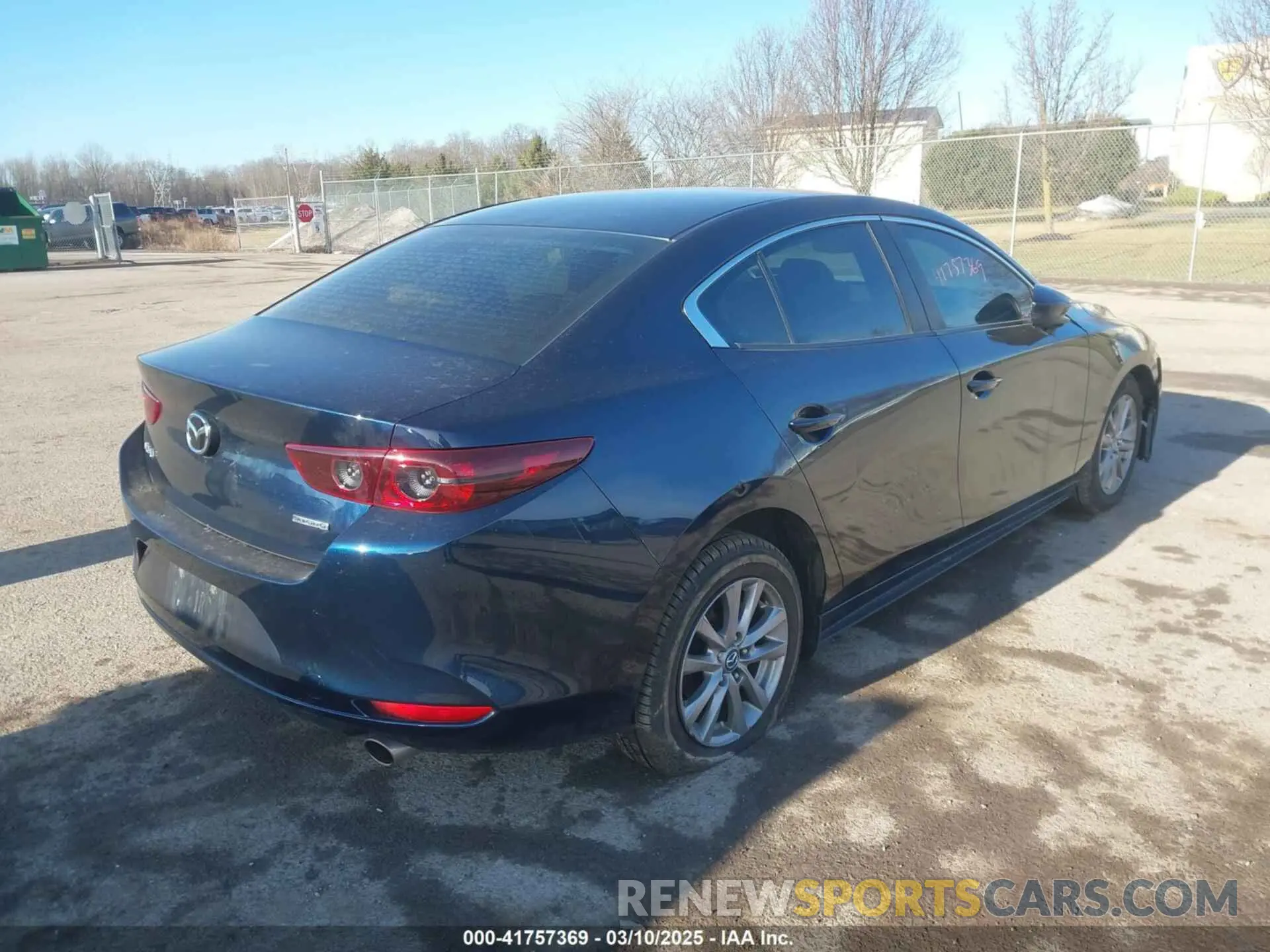 4 fotografías del automóvil dañado 3MZBPABL5KM113750 MAZDA MAZDA3 2019