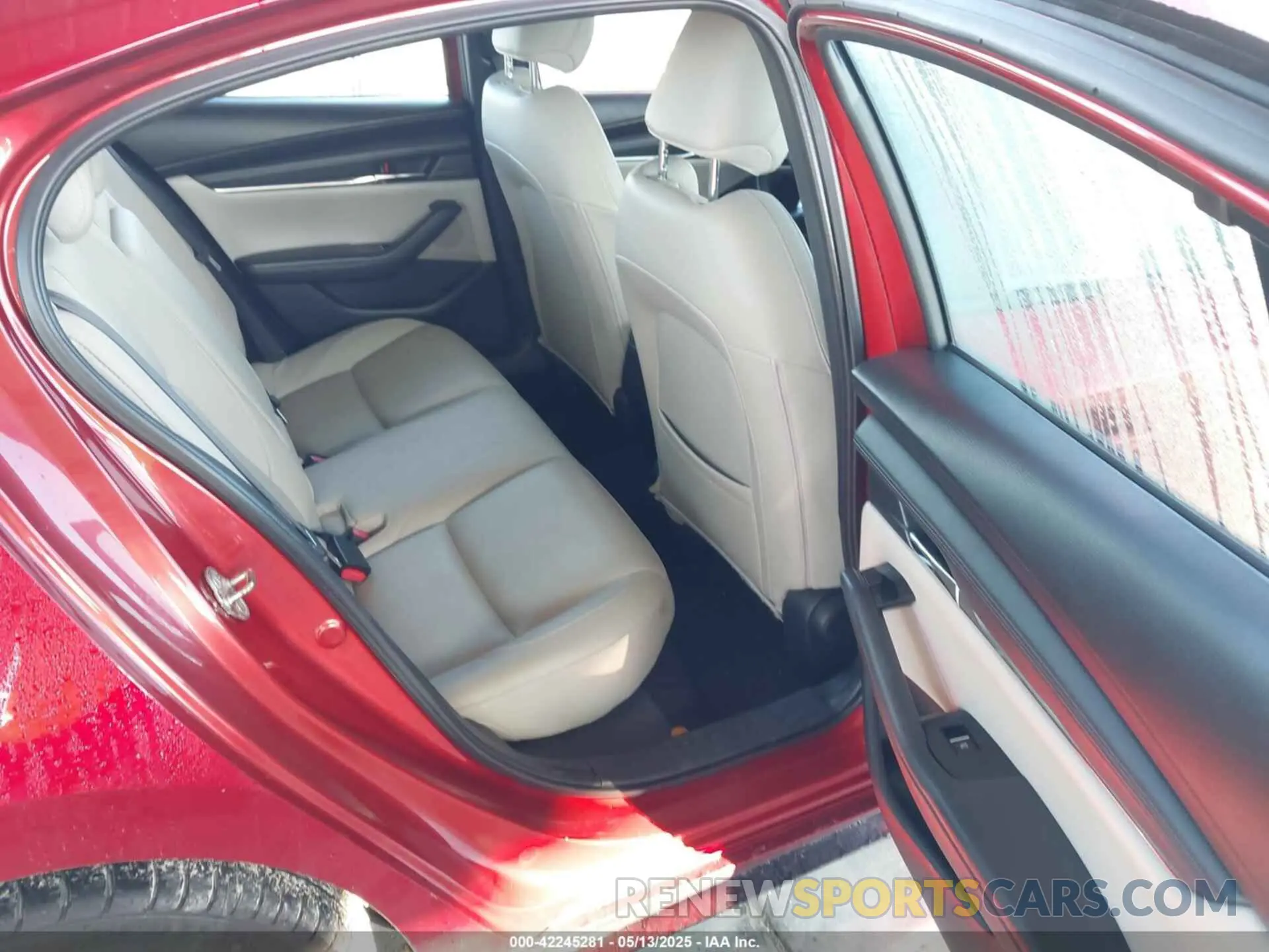 8 fotografías del automóvil dañado 3MZBPADL0KM109070 MAZDA MAZDA3 2019