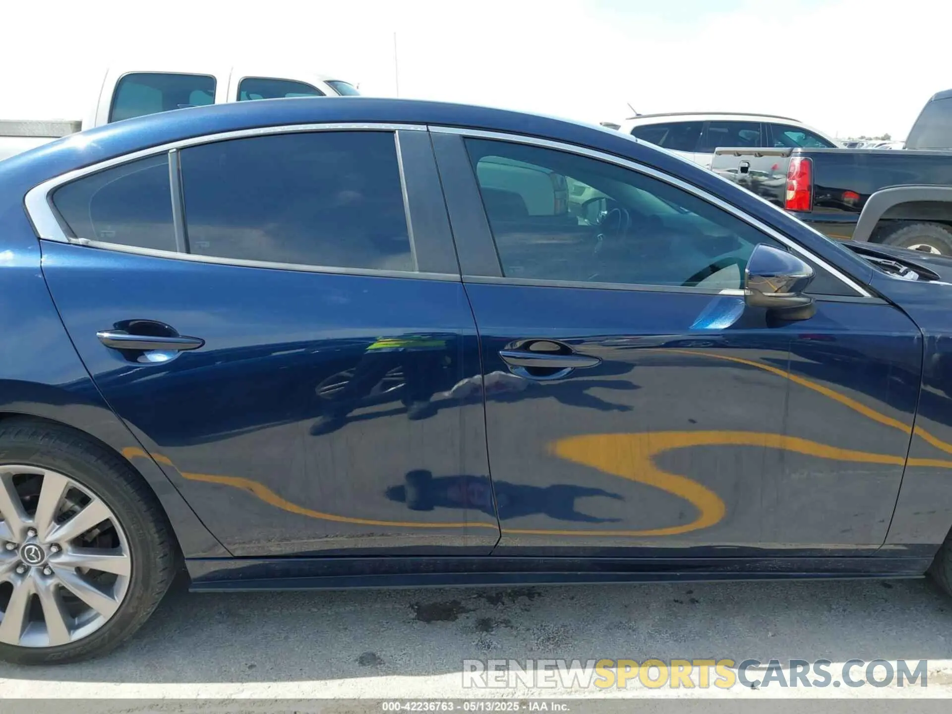 13 fotografías del automóvil dañado 3MZBPADL3KM110892 MAZDA MAZDA3 2019