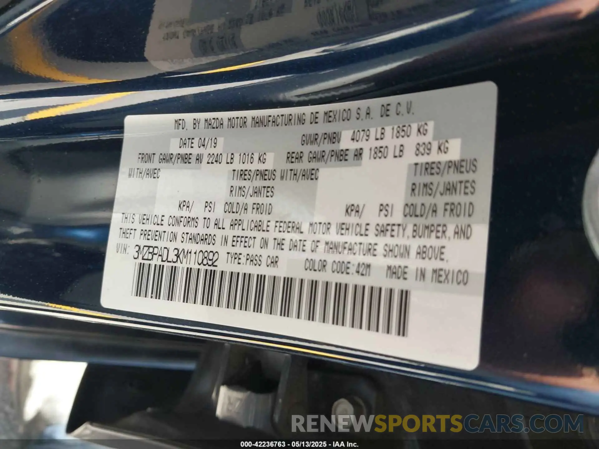 9 fotografías del automóvil dañado 3MZBPADL3KM110892 MAZDA MAZDA3 2019