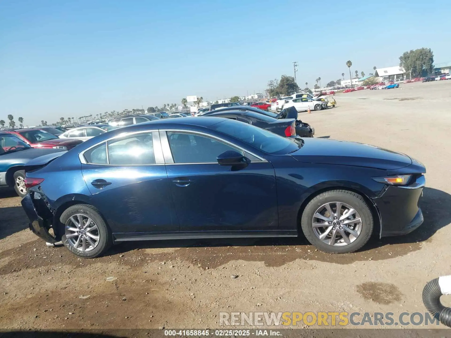 13 fotografías del automóvil dañado JM1BPABL8K1109756 MAZDA MAZDA3 2019