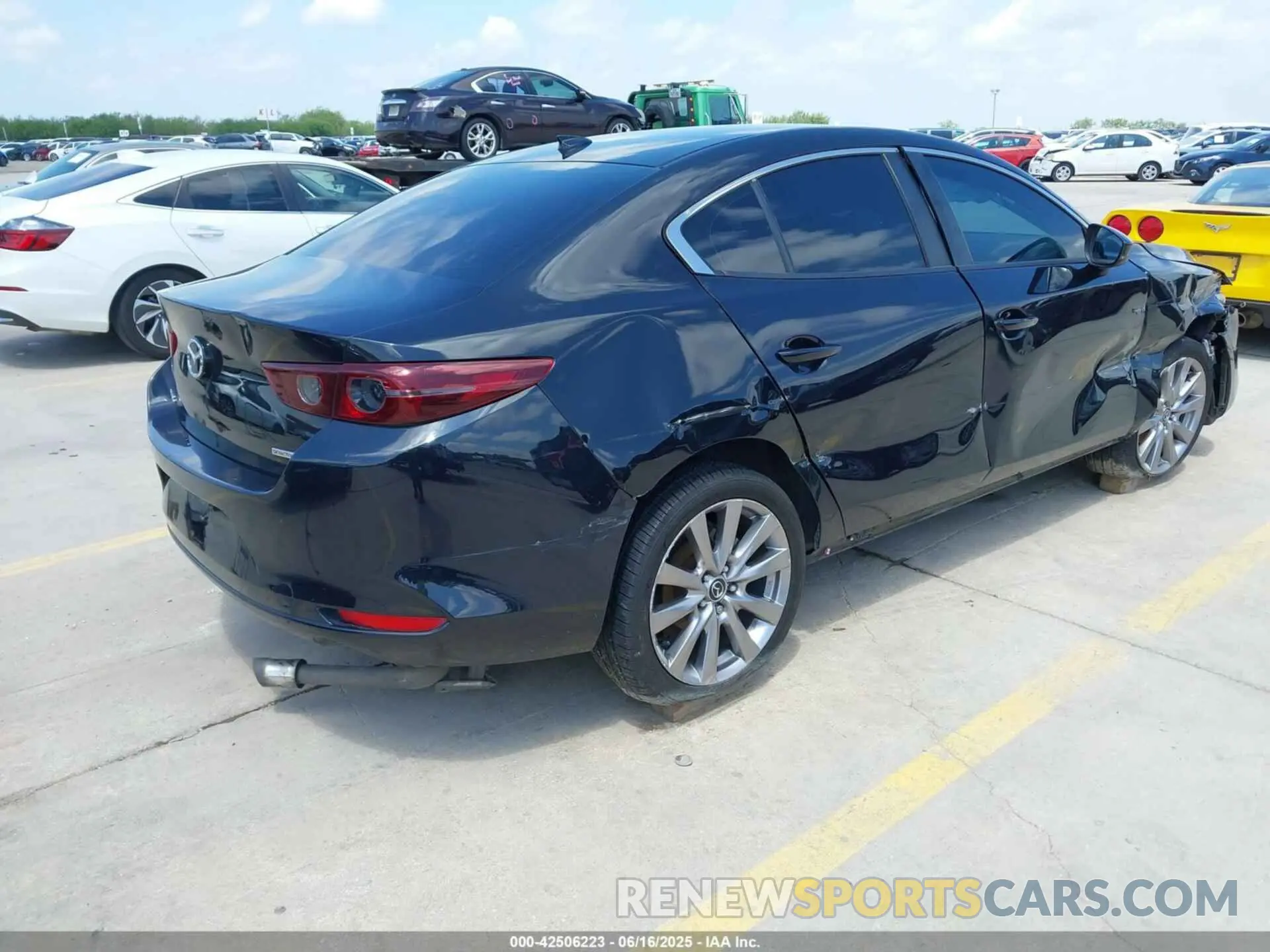 4 fotografías del automóvil dañado JM1BPACL4K1110174 MAZDA MAZDA3 2019