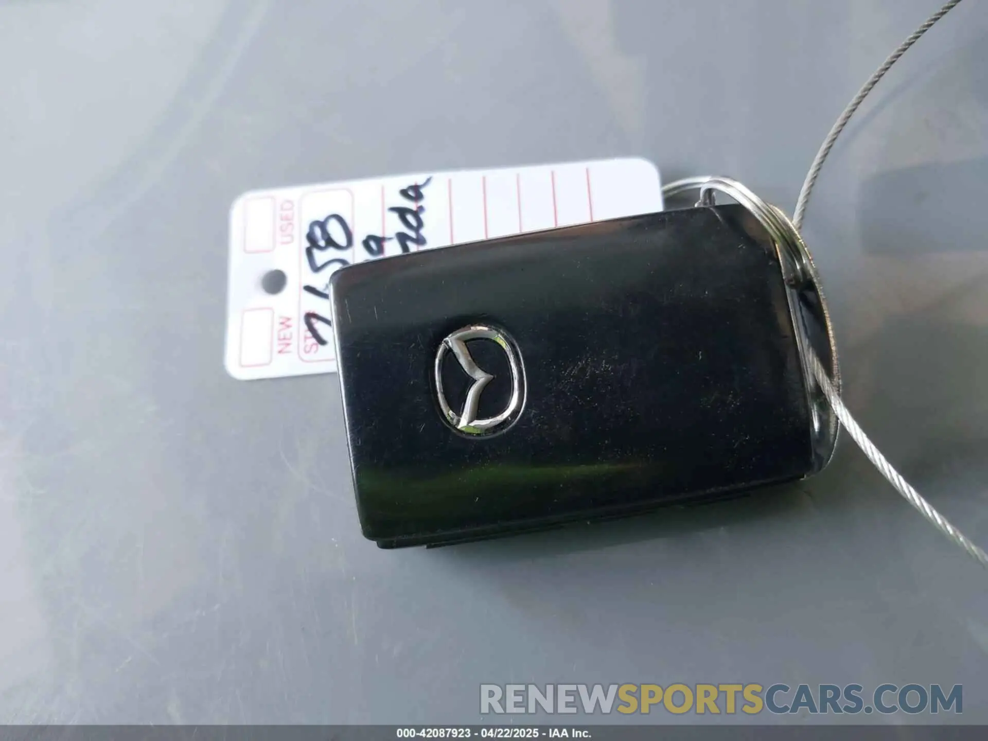 11 fotografías del automóvil dañado JM1BPACL5K1113424 MAZDA MAZDA3 2019