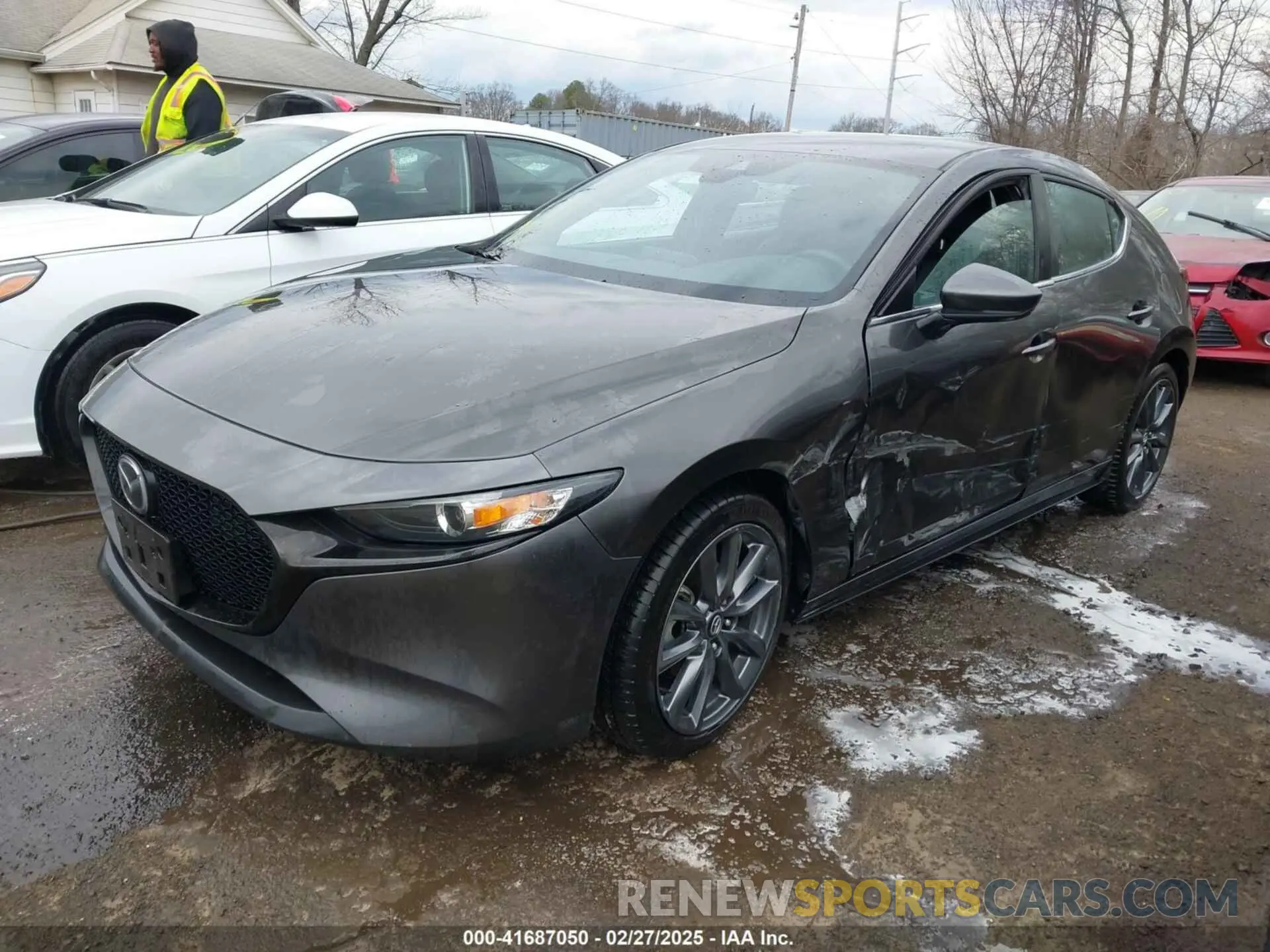 2 fotografías del automóvil dañado JM1BPAJM8K1133405 MAZDA MAZDA3 2019