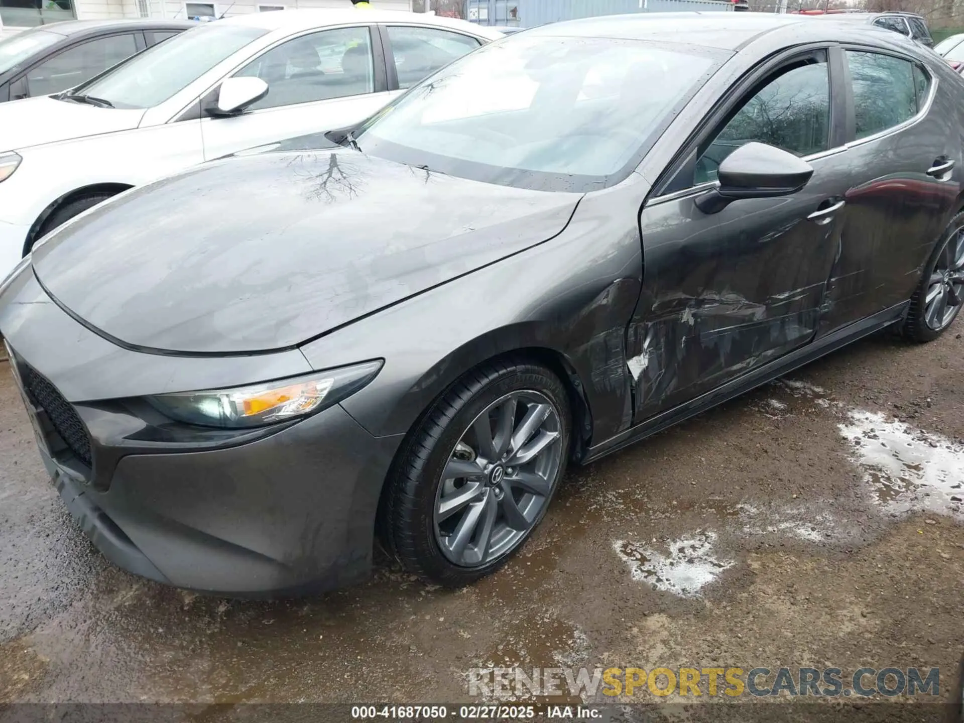 6 fotografías del automóvil dañado JM1BPAJM8K1133405 MAZDA MAZDA3 2019