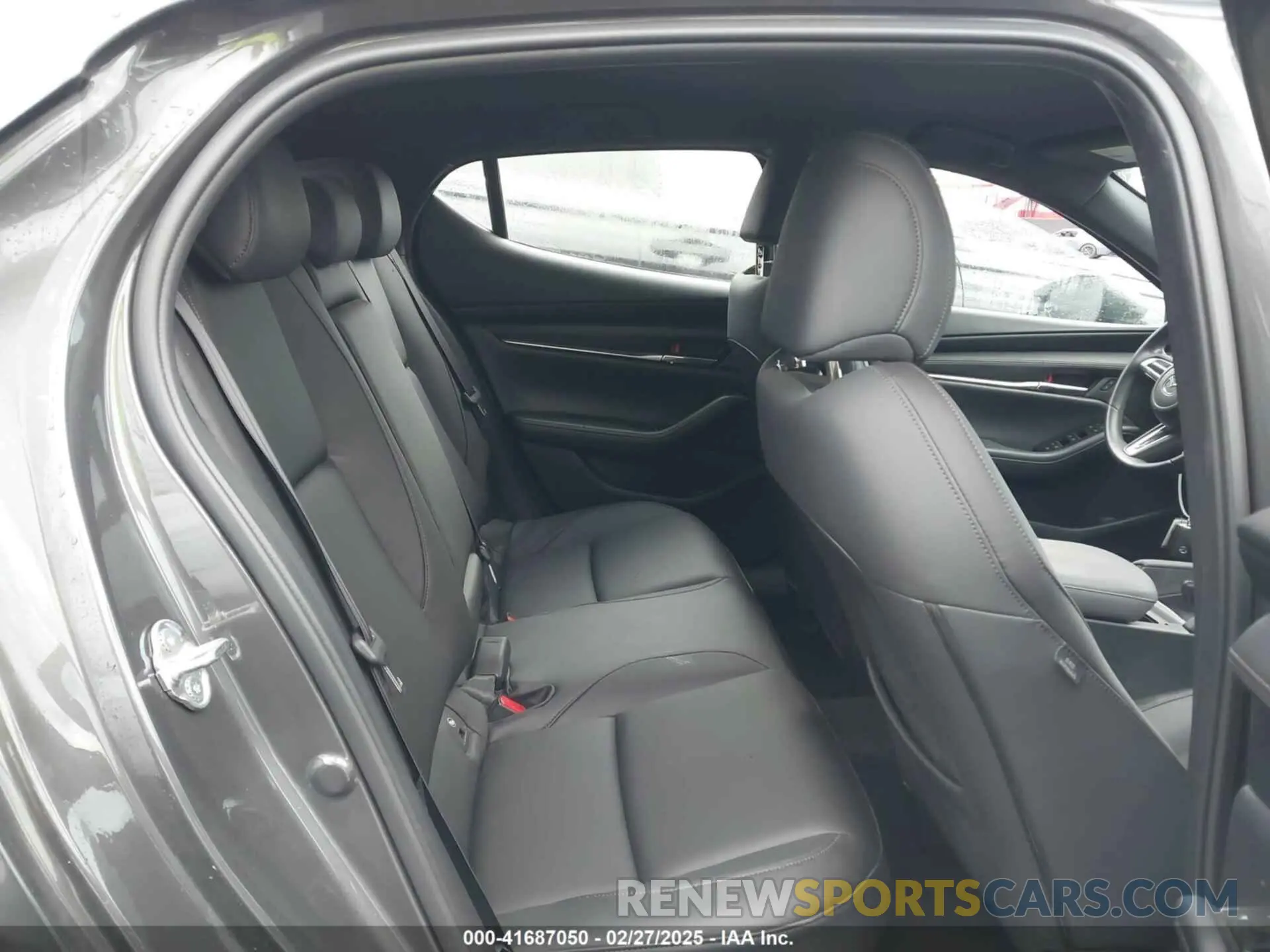 8 fotografías del automóvil dañado JM1BPAJM8K1133405 MAZDA MAZDA3 2019