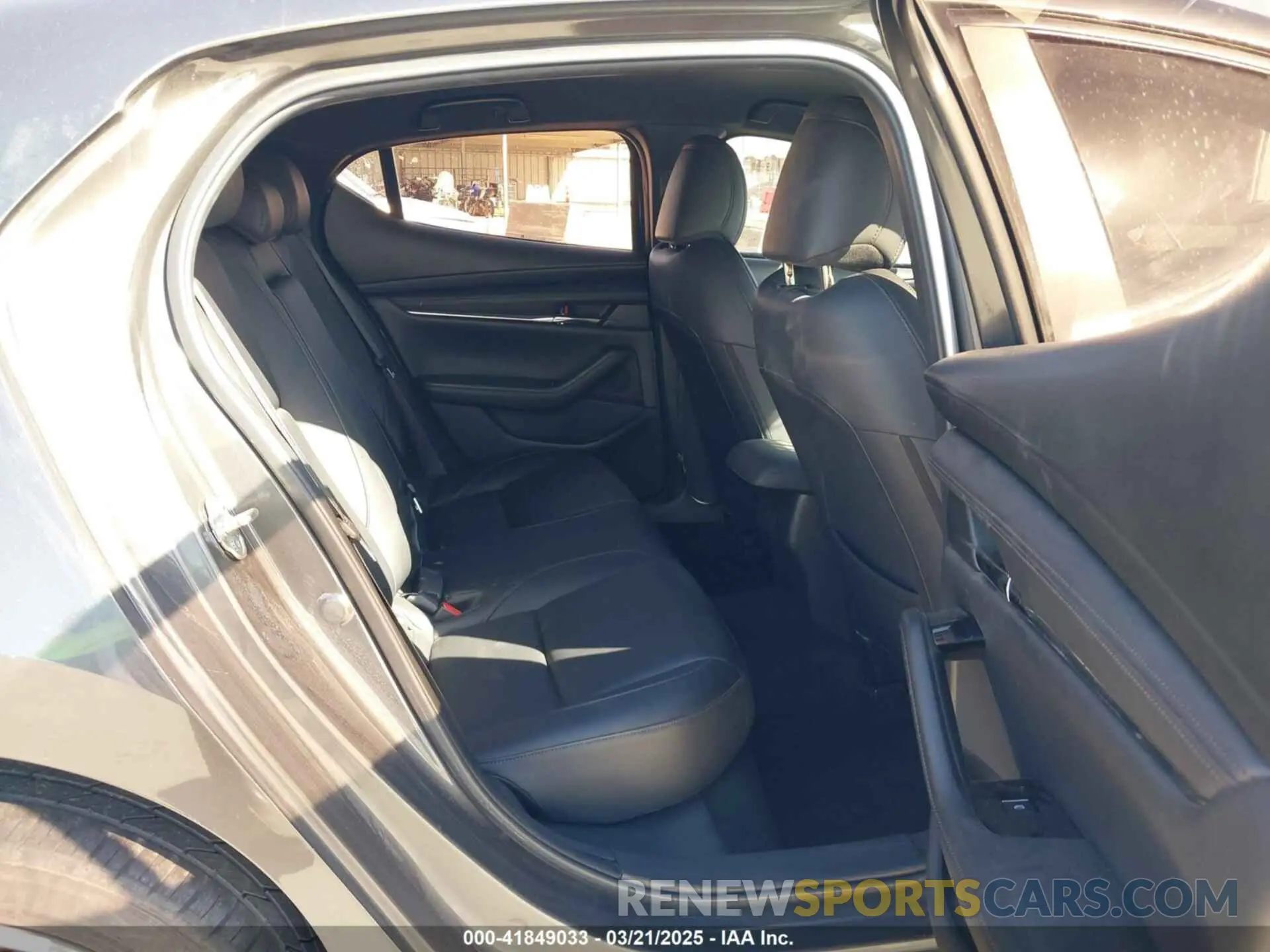 8 fotografías del automóvil dañado JM1BPAMM8K1120231 MAZDA MAZDA3 2019