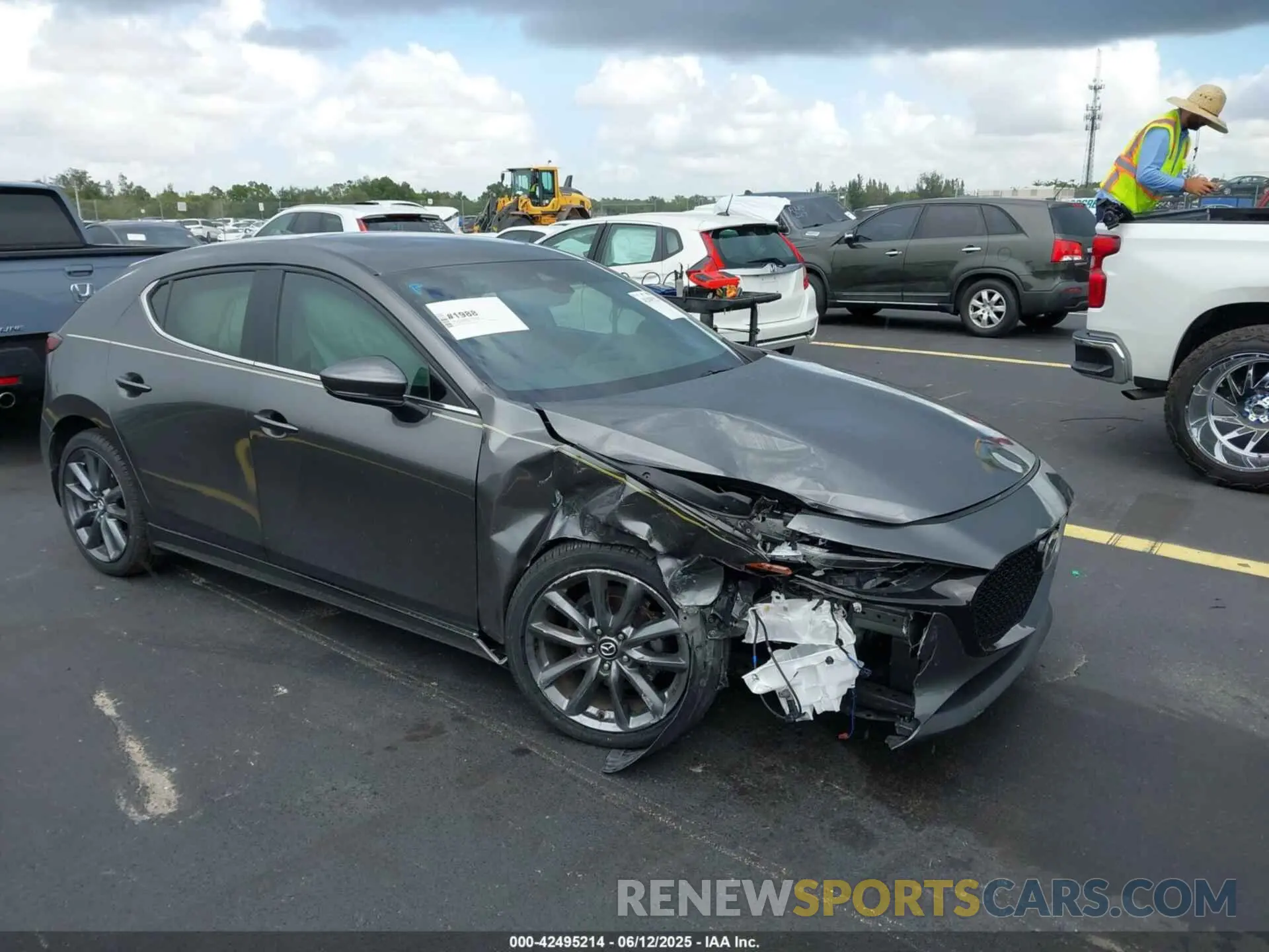 1 fotografías del automóvil dañado JM1BPANM3K1140563 MAZDA MAZDA3 2019
