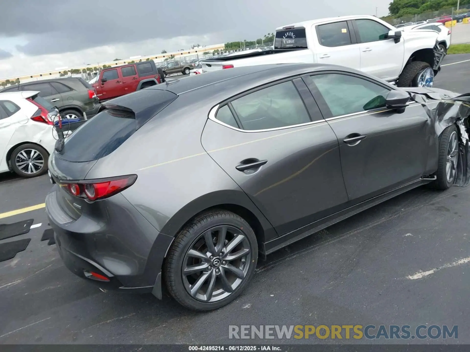 4 fotografías del automóvil dañado JM1BPANM3K1140563 MAZDA MAZDA3 2019