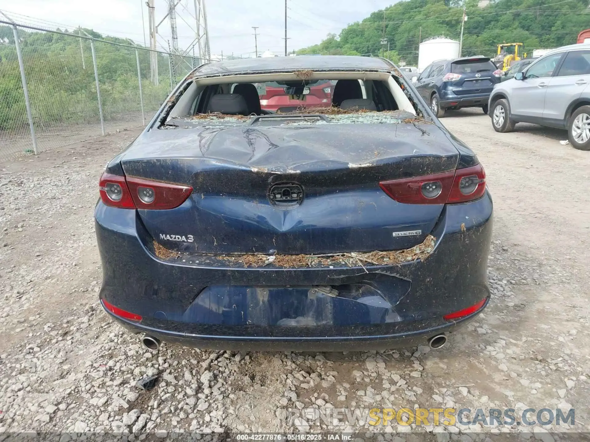 16 fotografías del automóvil dañado 3MZBPABL1LM129851 MAZDA MAZDA3 2020
