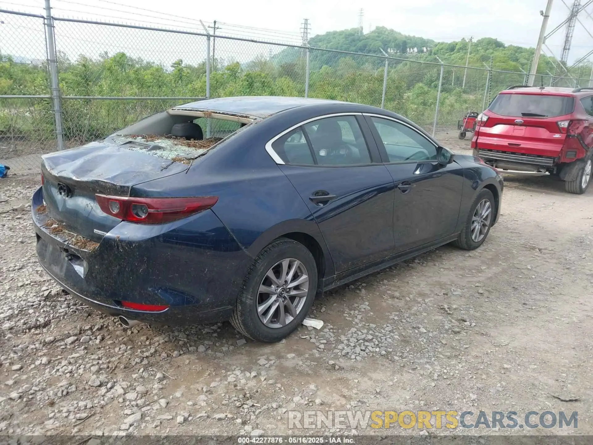 4 fotografías del automóvil dañado 3MZBPABL1LM129851 MAZDA MAZDA3 2020