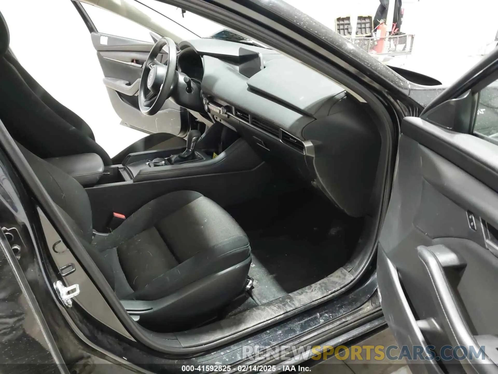5 fotografías del automóvil dañado 3MZBPABL5LM130436 MAZDA MAZDA3 2020