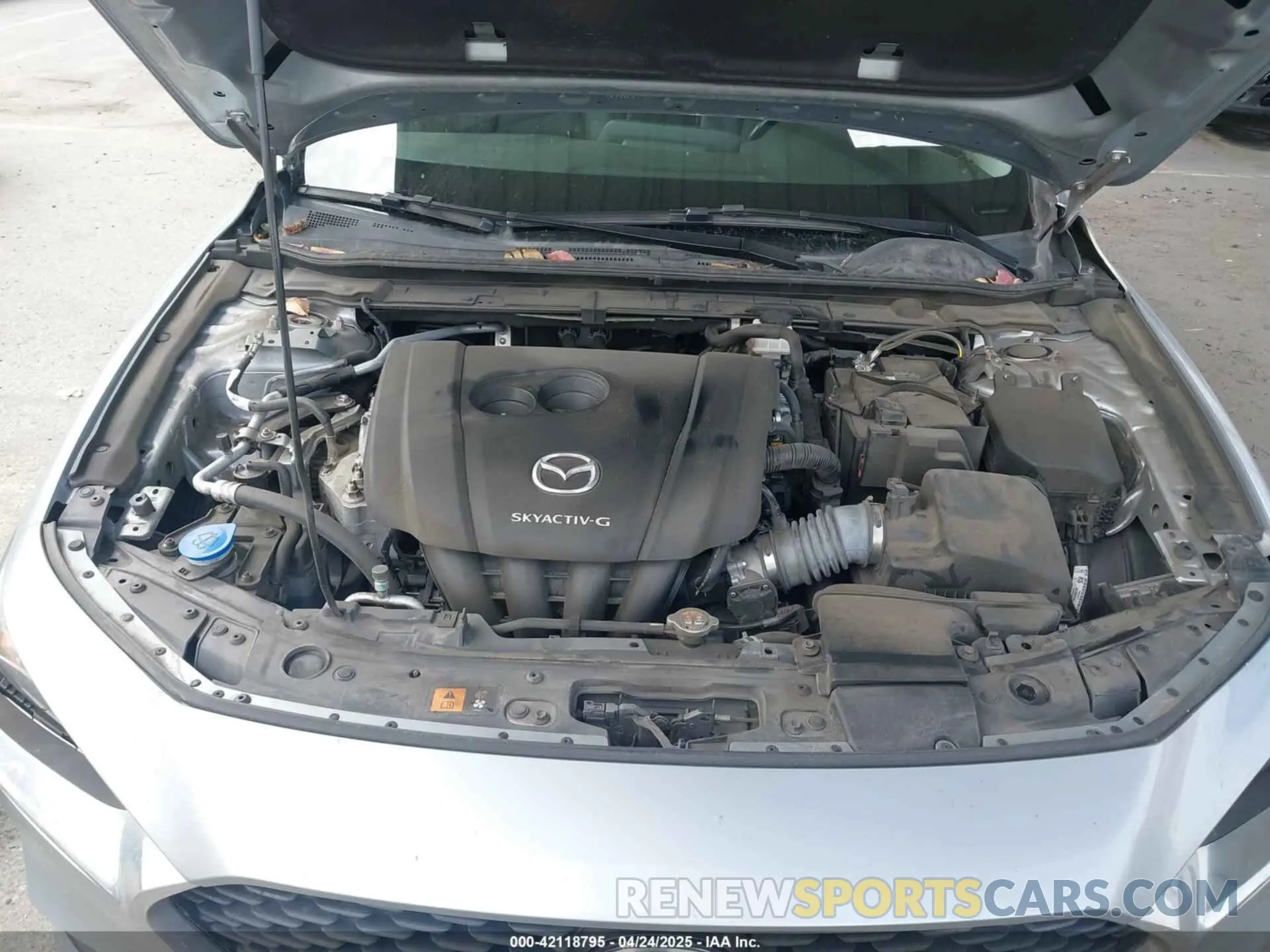 10 fotografías del automóvil dañado 3MZBPACL6LM131481 MAZDA MAZDA3 2020