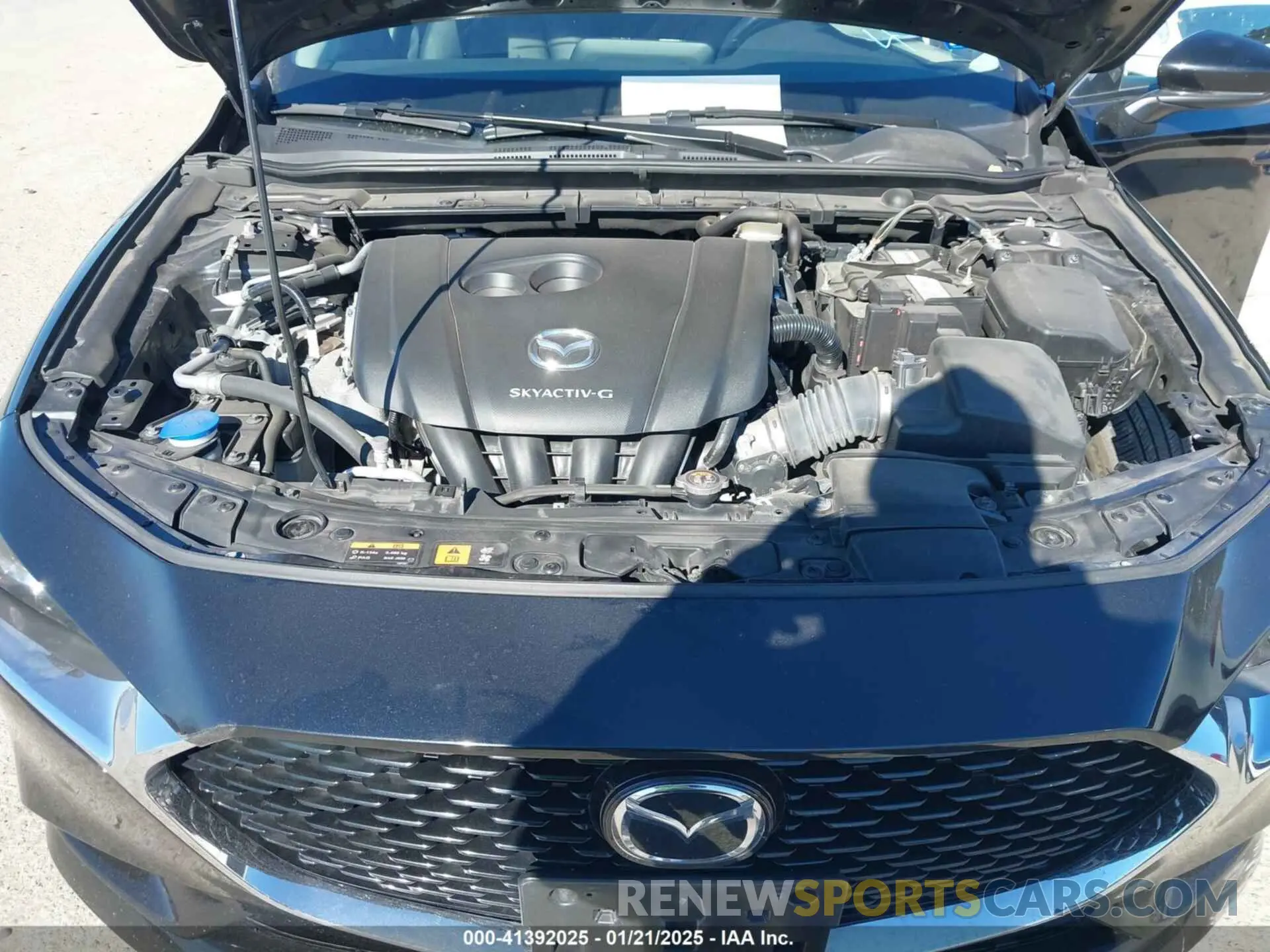 10 fotografías del automóvil dañado 3MZBPADLXLM119509 MAZDA MAZDA3 2020
