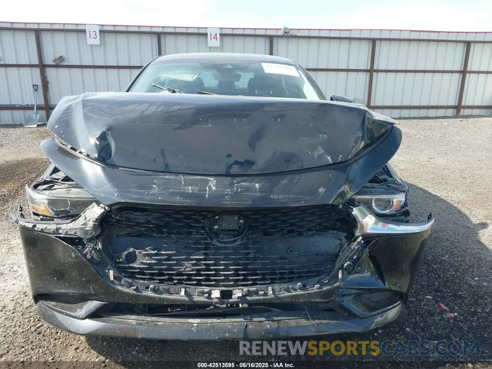 12 fotografías del automóvil dañado 3MZBPBDM2LM133399 MAZDA MAZDA3 2020