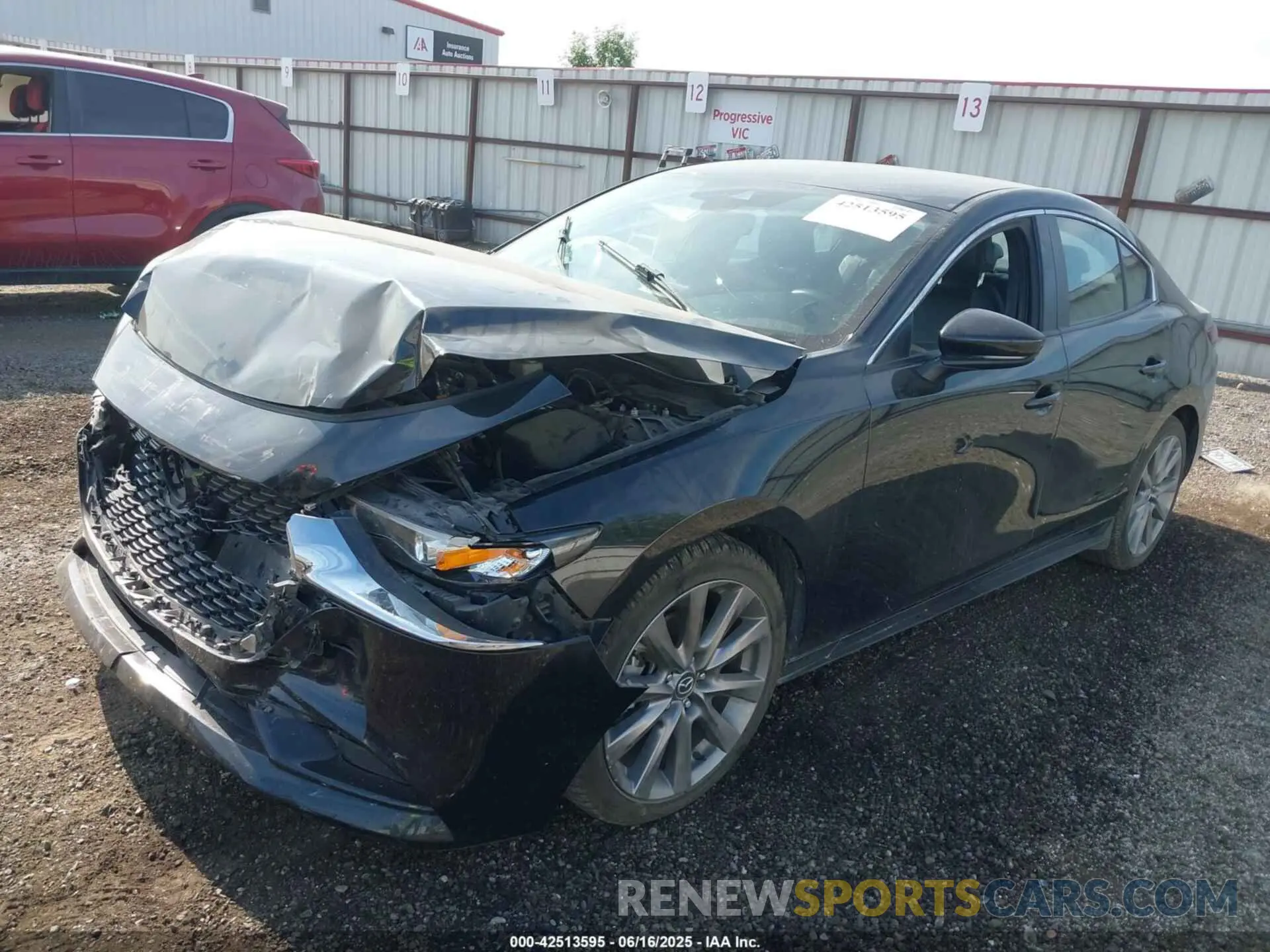 2 fotografías del automóvil dañado 3MZBPBDM2LM133399 MAZDA MAZDA3 2020