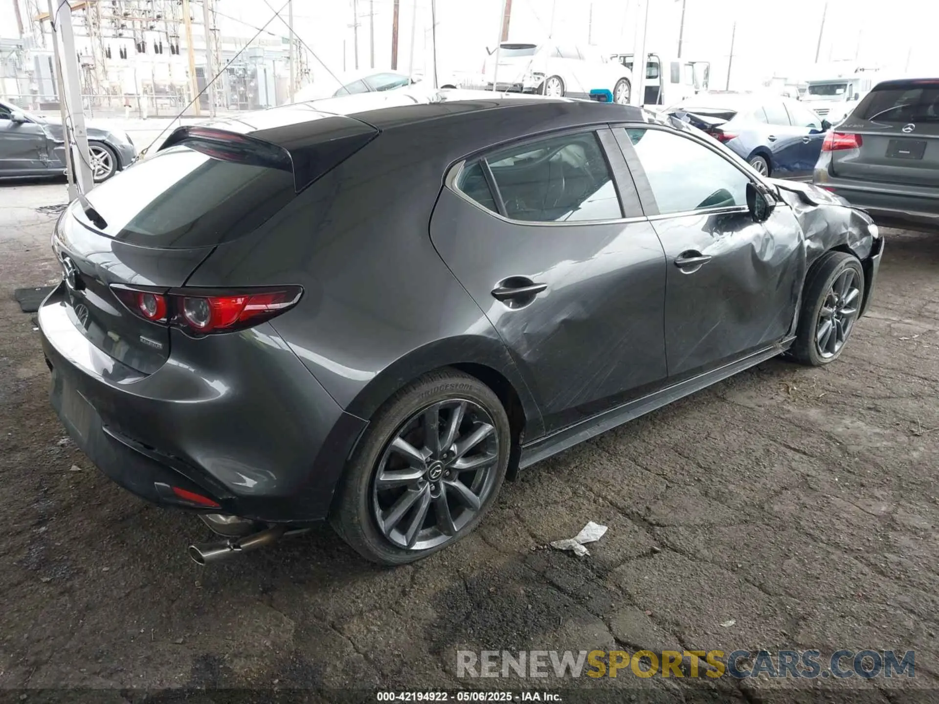 4 fotografías del automóvil dañado JM1BPALM0L1163707 MAZDA MAZDA3 2020