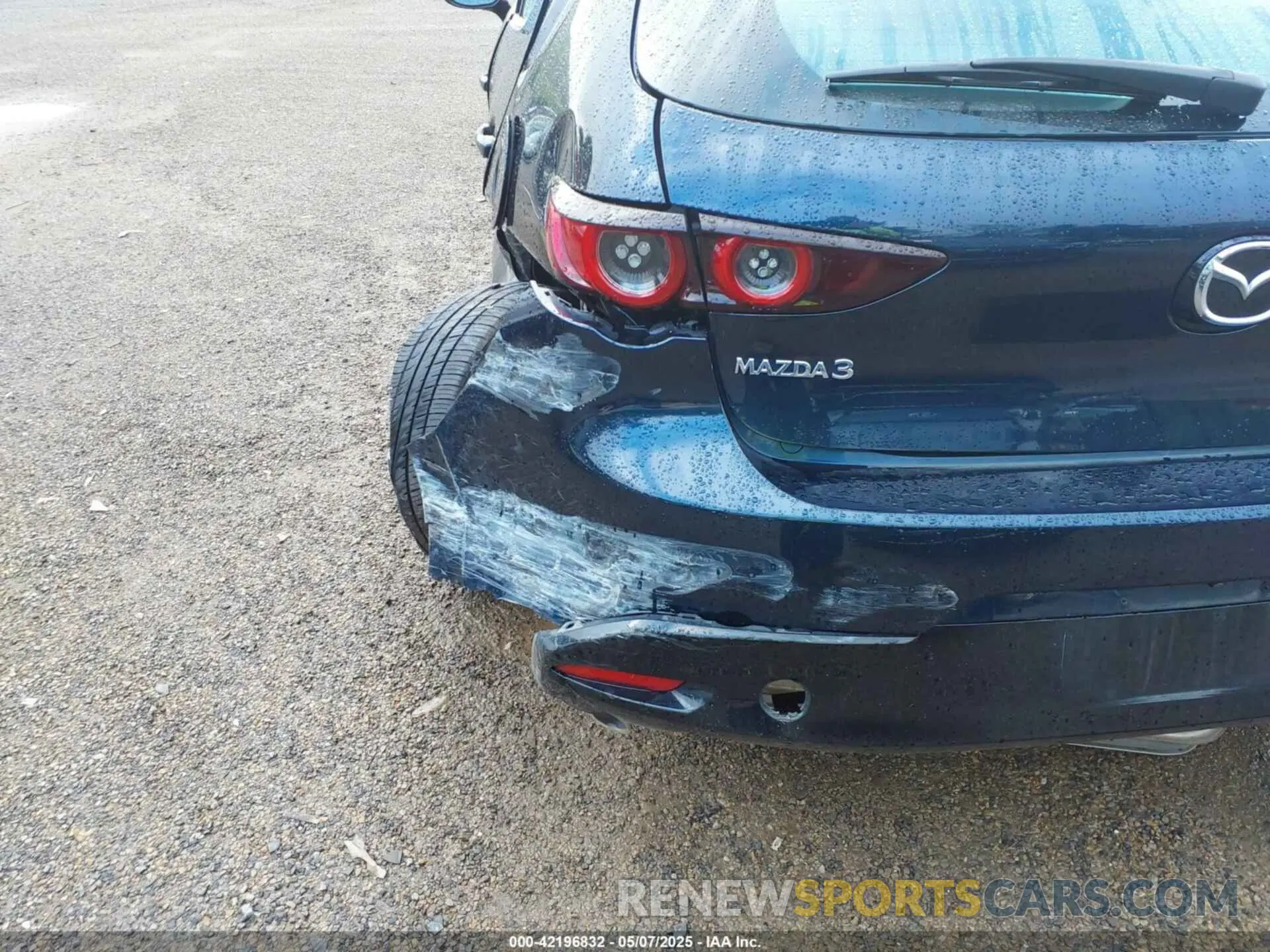 18 fotografías del automóvil dañado JM1BPALM1L1158967 MAZDA MAZDA3 2020