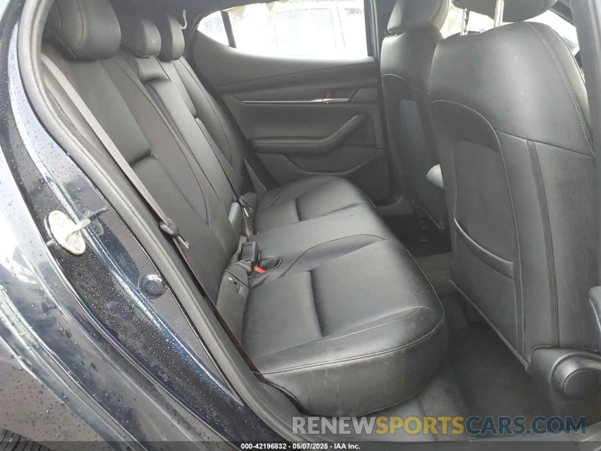 8 fotografías del automóvil dañado JM1BPALM1L1158967 MAZDA MAZDA3 2020