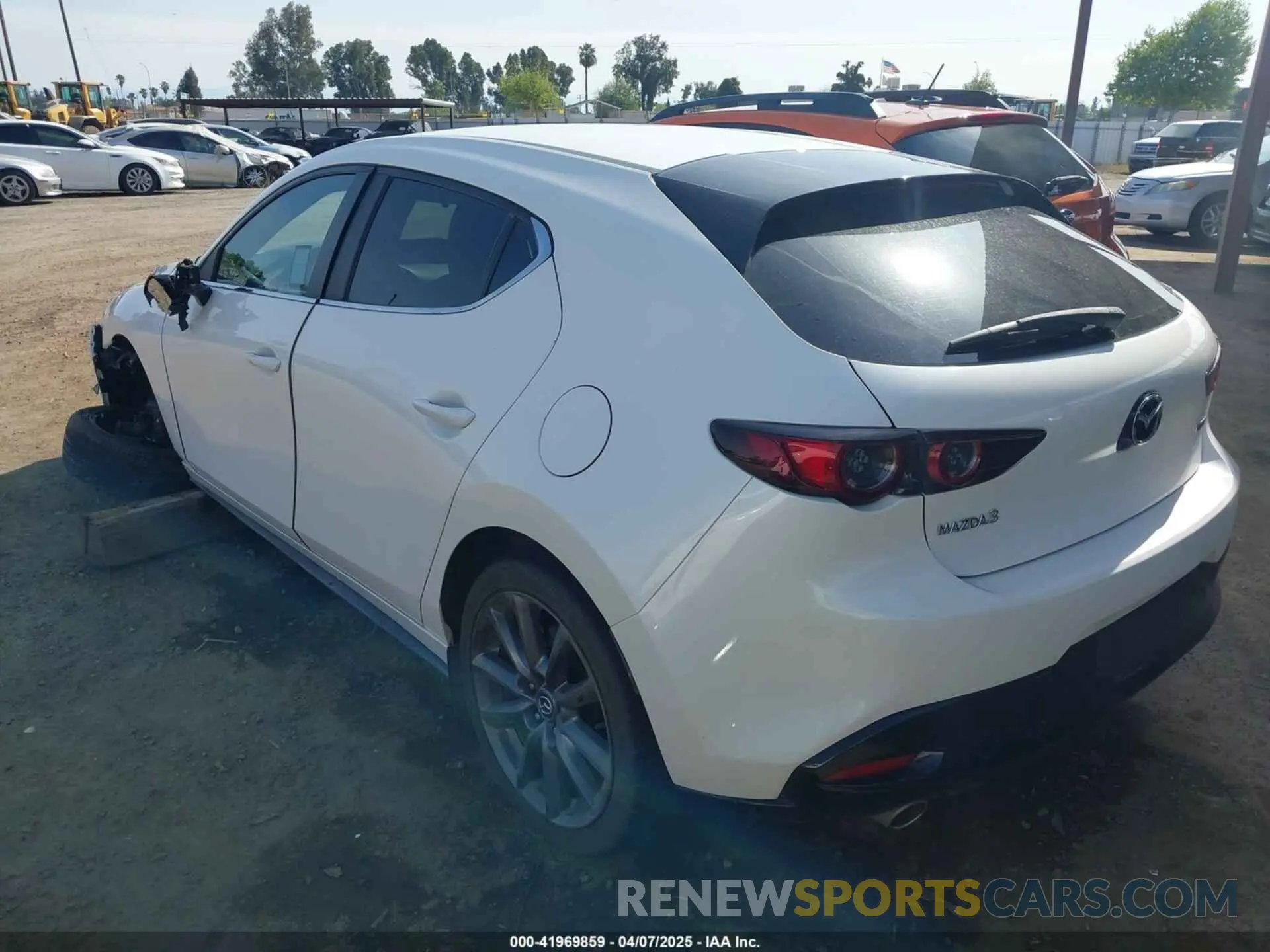 3 fotografías del automóvil dañado JM1BPALM1L1173422 MAZDA MAZDA3 2020