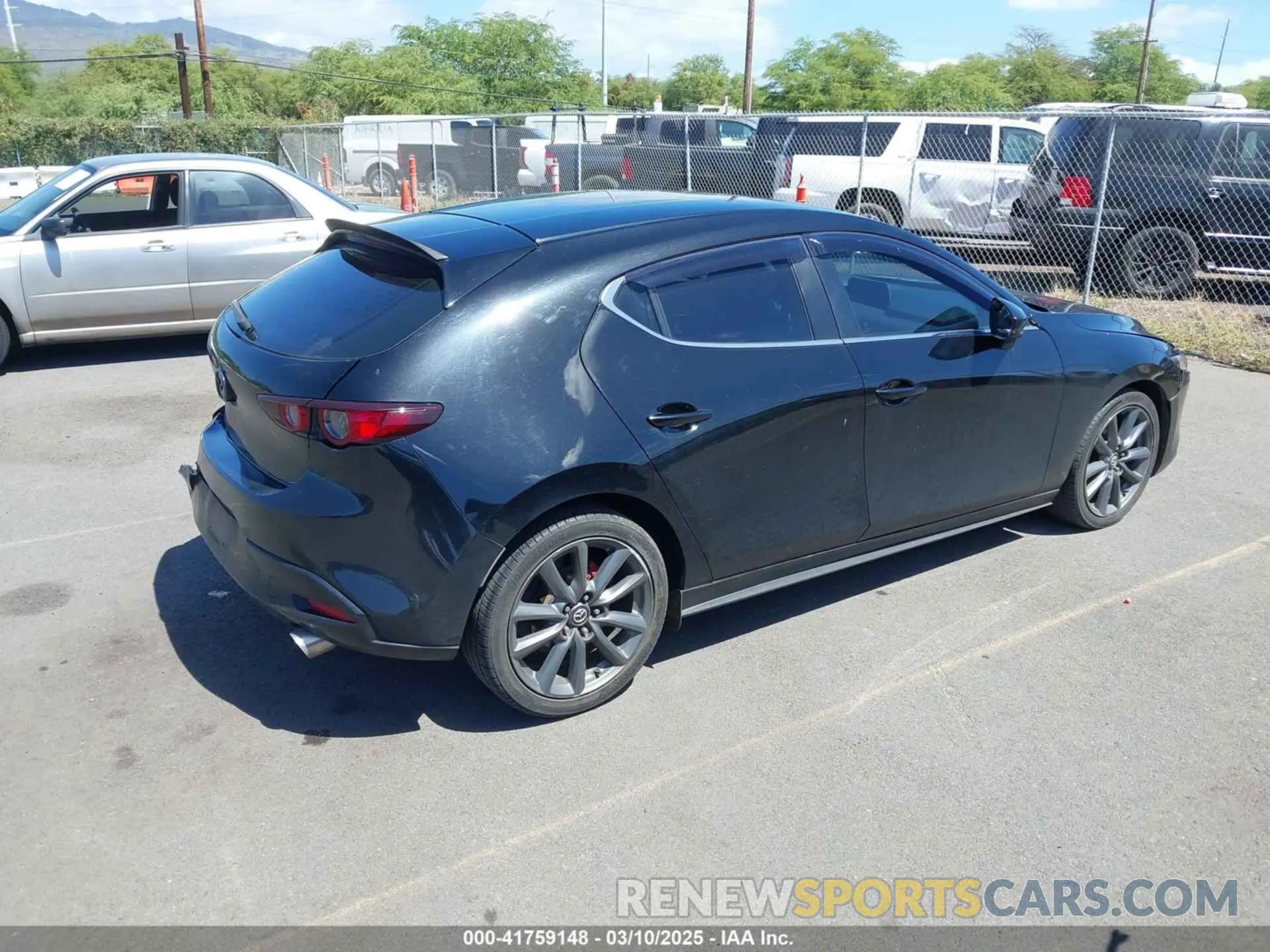 4 fotografías del automóvil dañado JM1BPALM8L1163289 MAZDA MAZDA3 2020