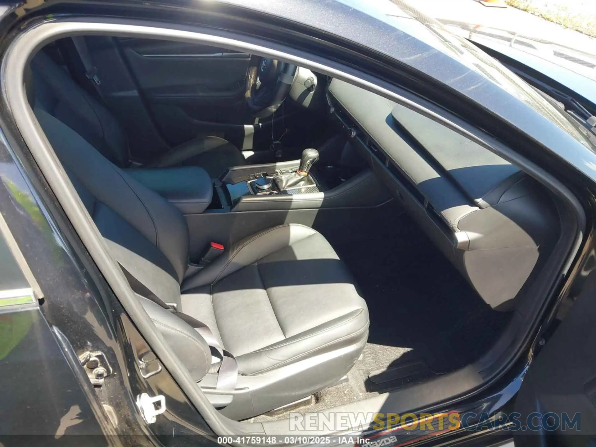 5 fotografías del automóvil dañado JM1BPALM8L1163289 MAZDA MAZDA3 2020