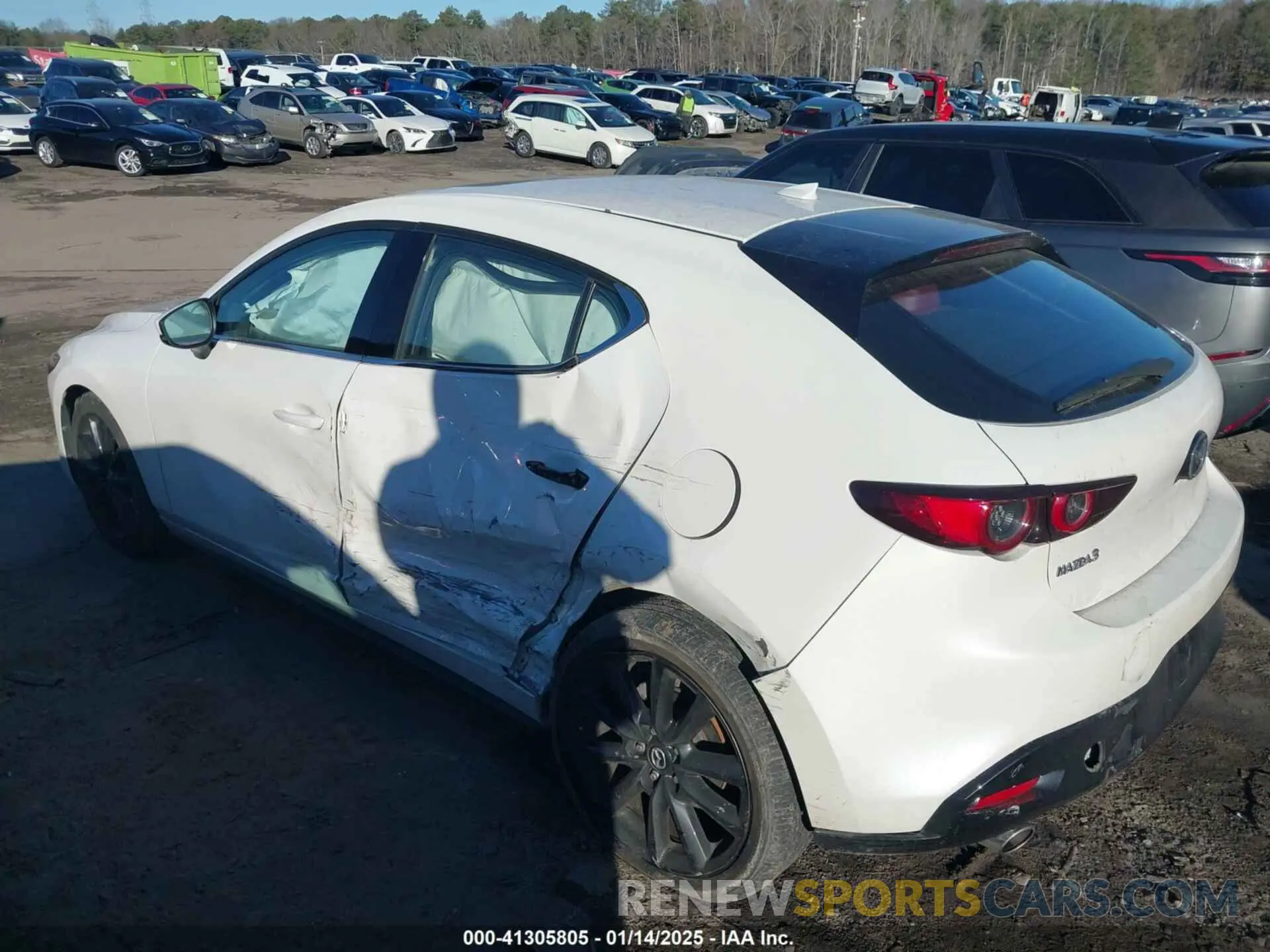 3 fotografías del automóvil dañado JM1BPANM4L1162203 MAZDA MAZDA3 2020