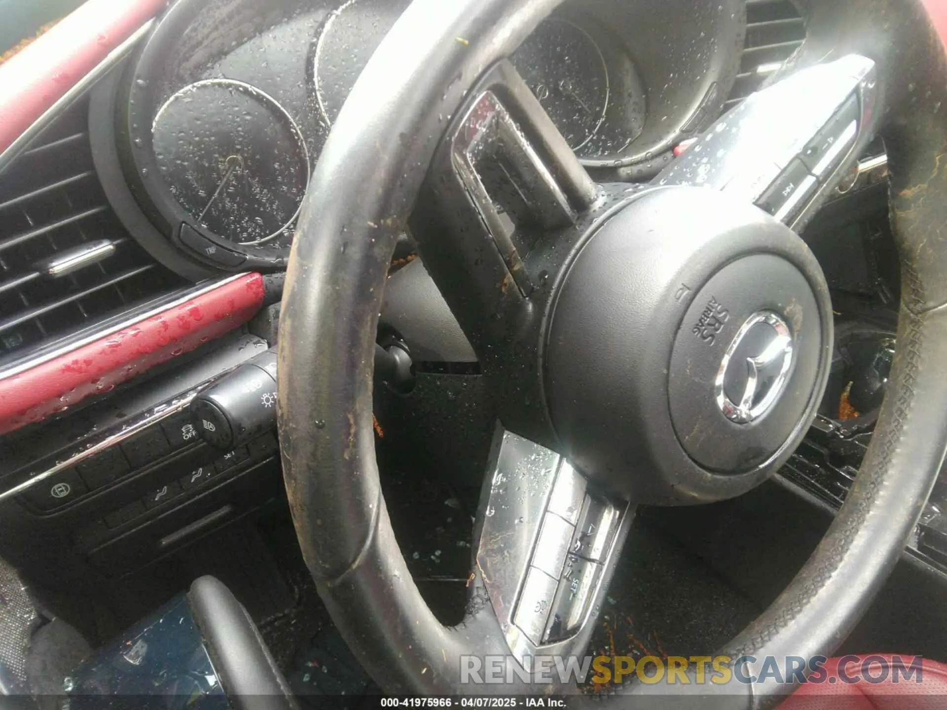 14 fotografías del automóvil dañado JM1BPANM8L1169929 MAZDA MAZDA3 2020