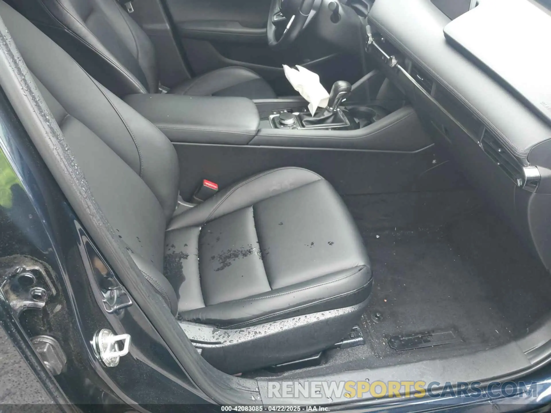 5 fotografías del automóvil dañado JM1BPBDM3L1162197 MAZDA MAZDA3 2020