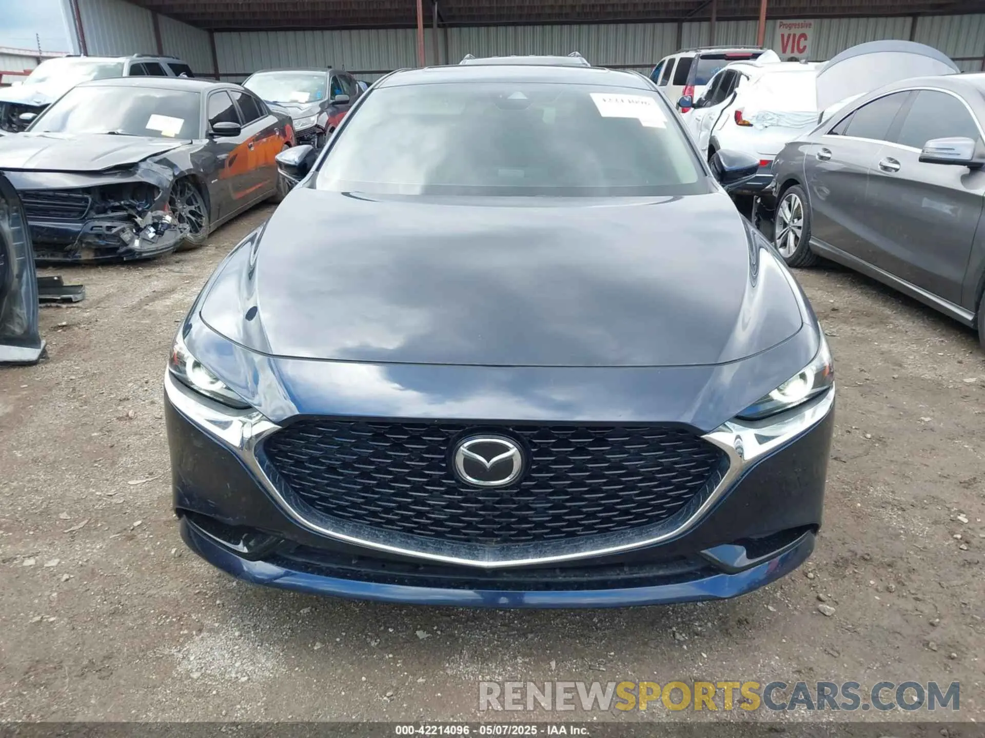 13 fotografías del automóvil dañado JM1BPBEM2L1163307 MAZDA MAZDA3 2020