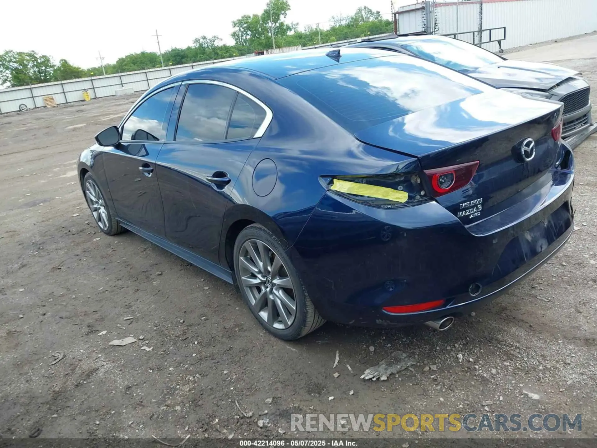 3 fotografías del automóvil dañado JM1BPBEM2L1163307 MAZDA MAZDA3 2020