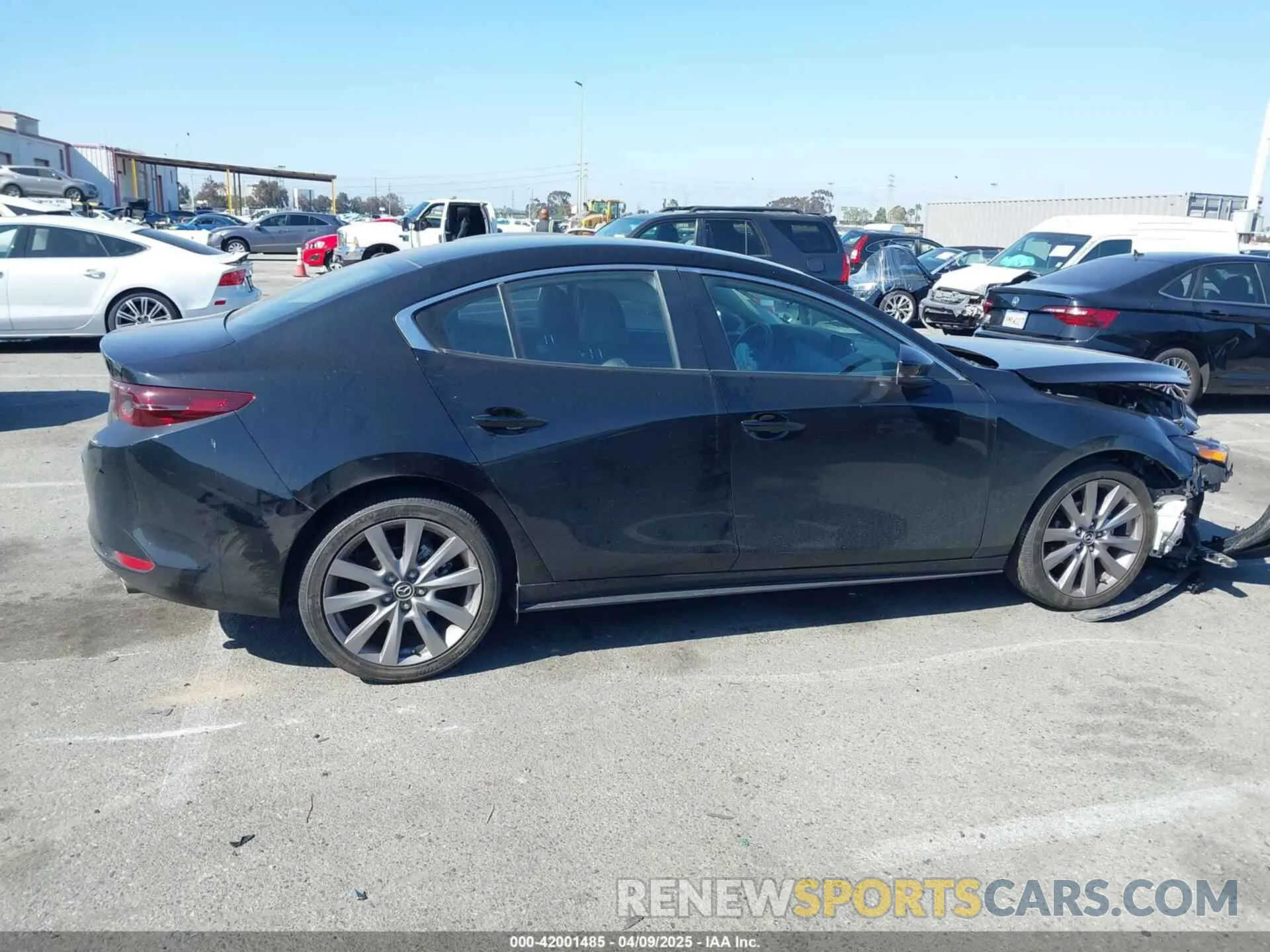 13 fotografías del automóvil dañado 3MZBPABL2MM250695 MAZDA MAZDA3 2021