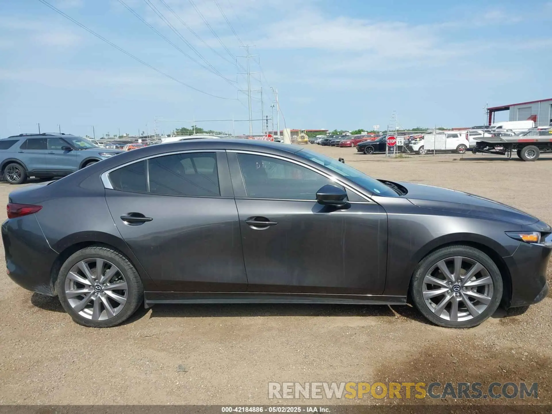 12 fotografías del automóvil dañado 3MZBPABL6MM251686 MAZDA MAZDA3 2021