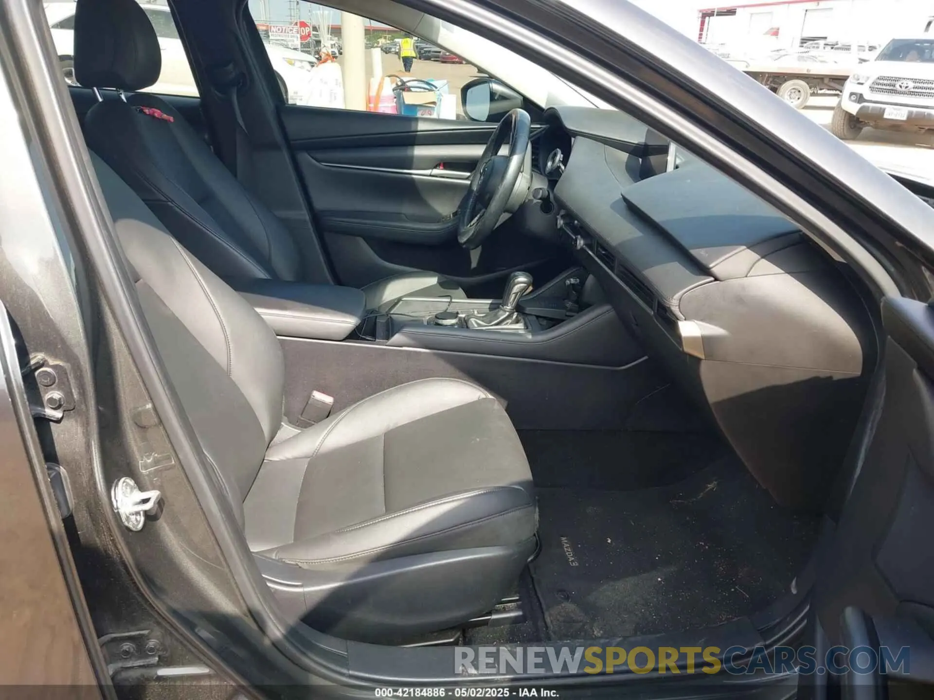 5 fotografías del automóvil dañado 3MZBPABL6MM251686 MAZDA MAZDA3 2021