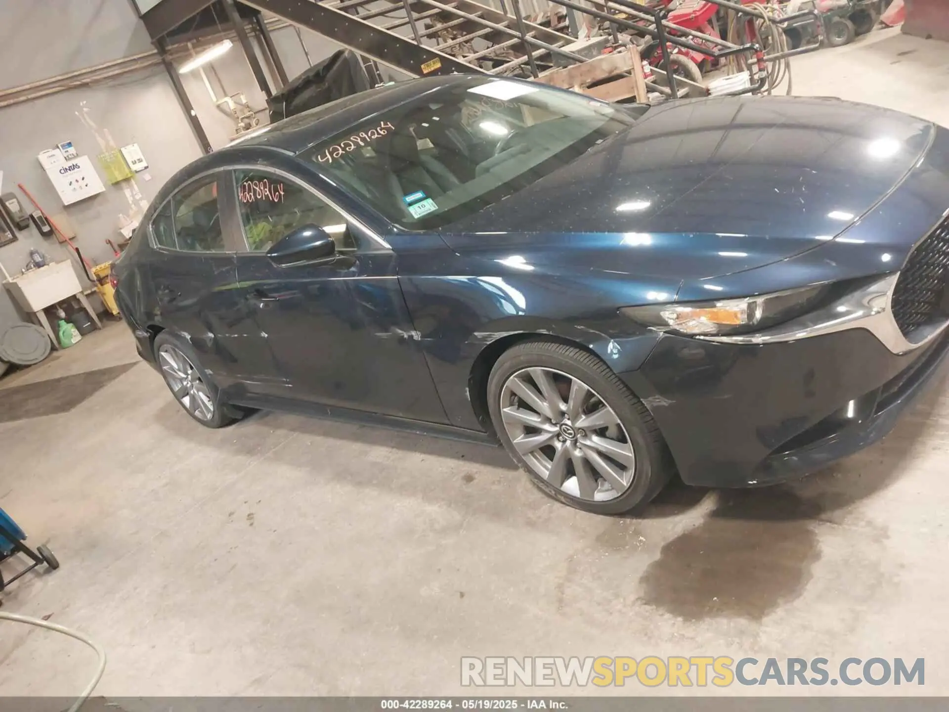 14 fotografías del automóvil dañado 3MZBPBCLXMM251212 MAZDA MAZDA3 2021