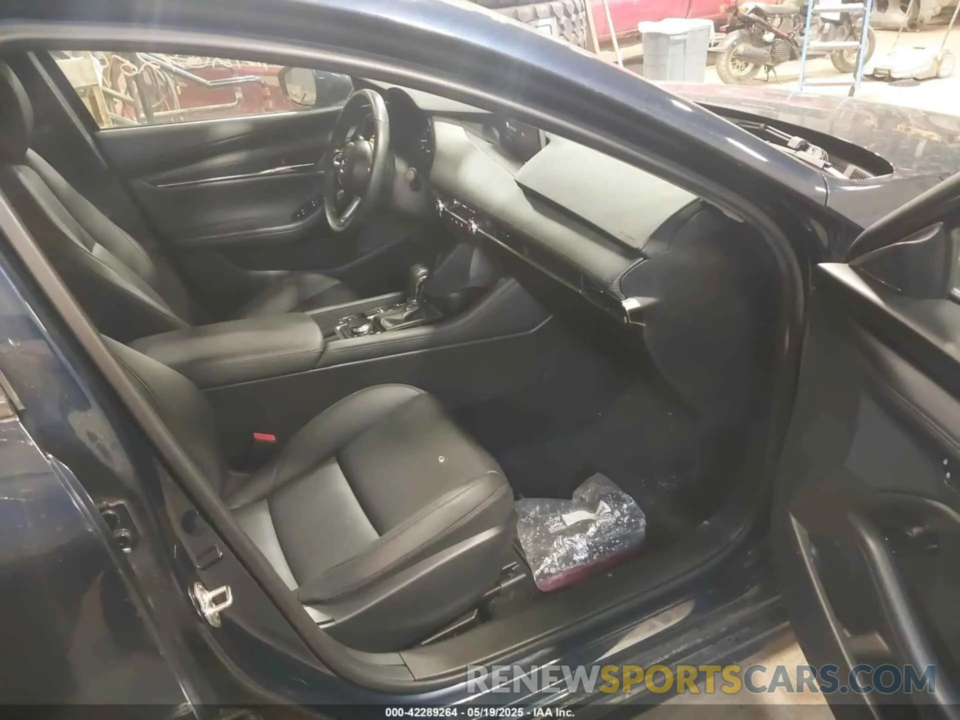 5 fotografías del automóvil dañado 3MZBPBCLXMM251212 MAZDA MAZDA3 2021