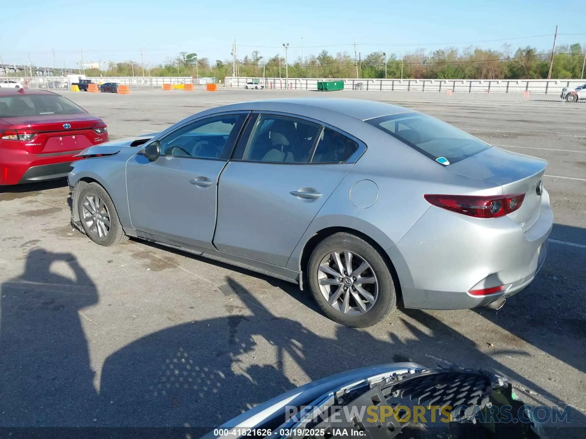 3 fotografías del automóvil dañado JM1BPAA71M1335435 MAZDA MAZDA3 2021