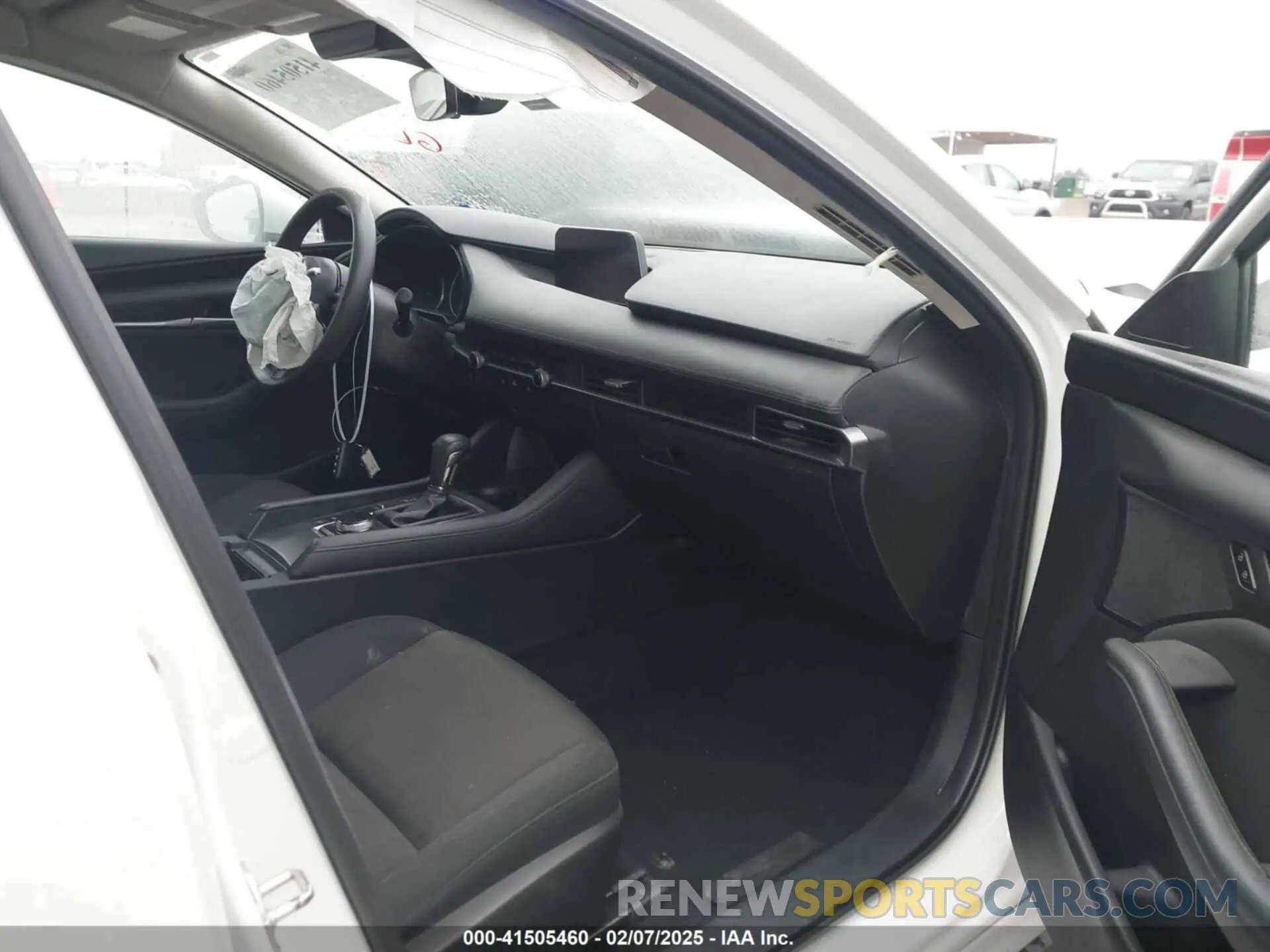 5 fotografías del automóvil dañado JM1BPAAL1M1327770 MAZDA MAZDA3 2021