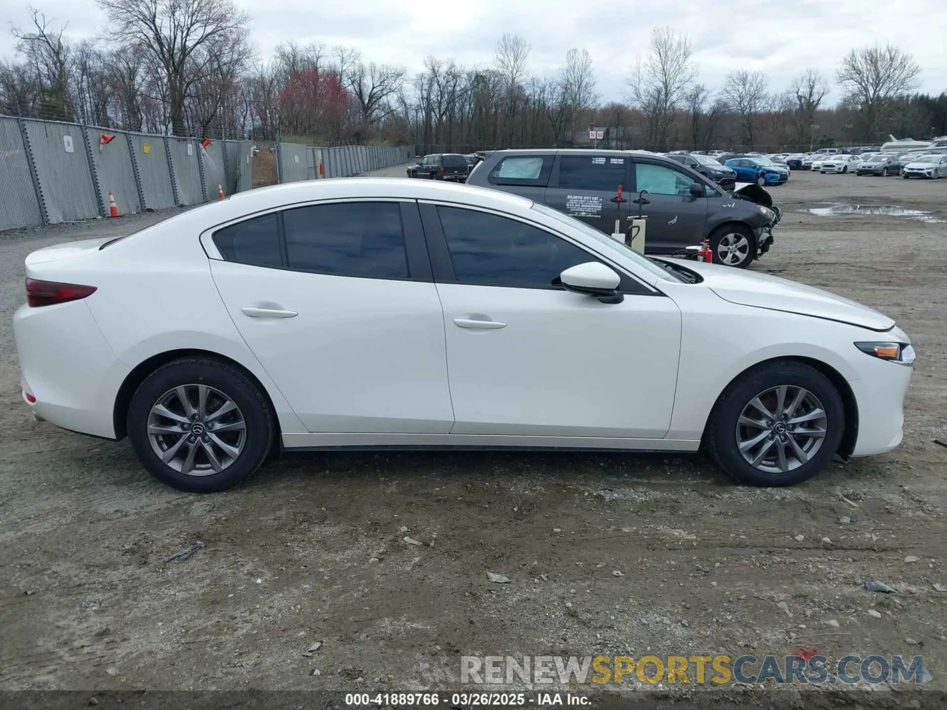 13 fotografías del automóvil dañado JM1BPAAL6M1310589 MAZDA MAZDA3 2021