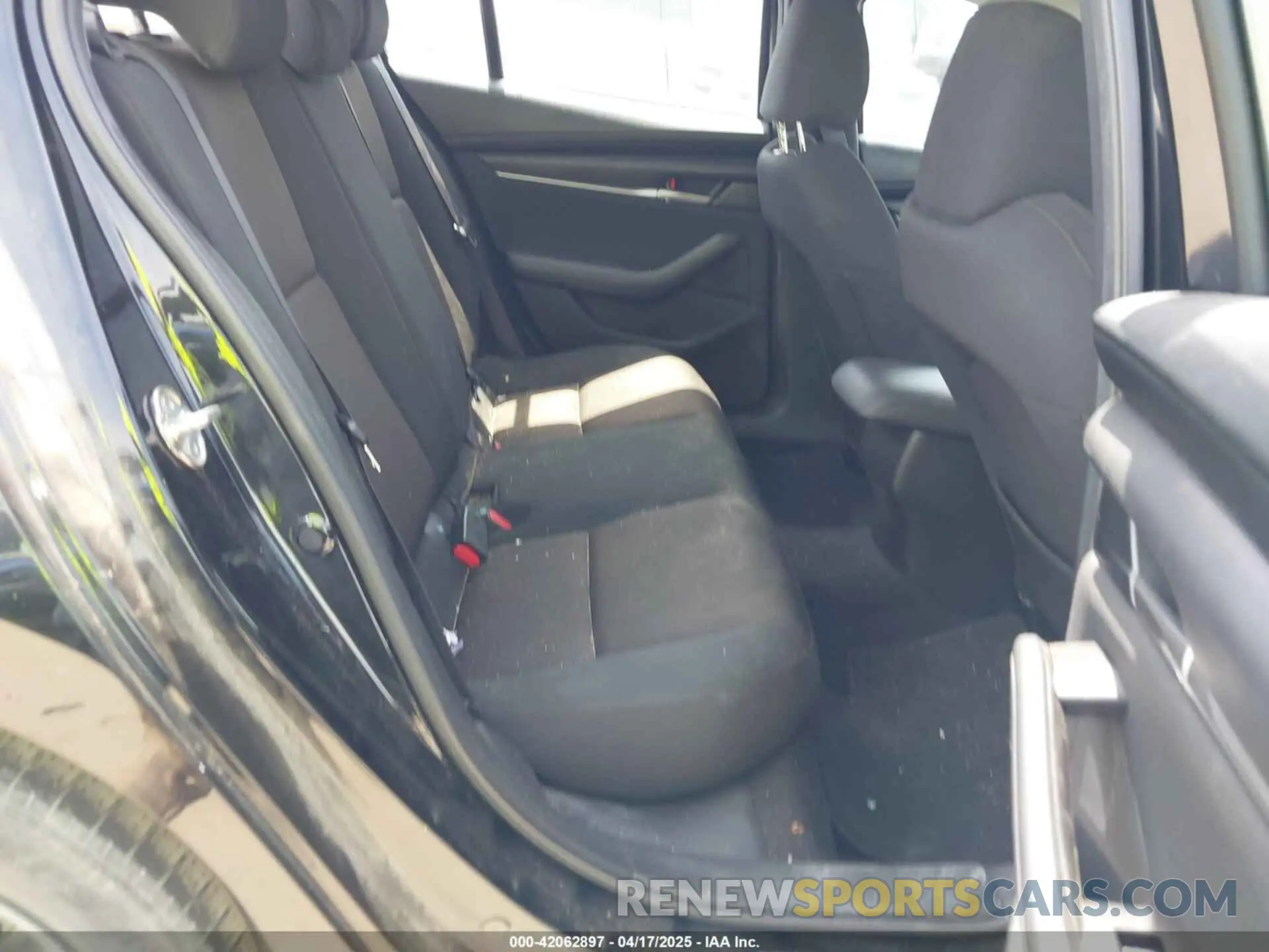 8 fotografías del automóvil dañado JM1BPAAL6M1318840 MAZDA MAZDA3 2021