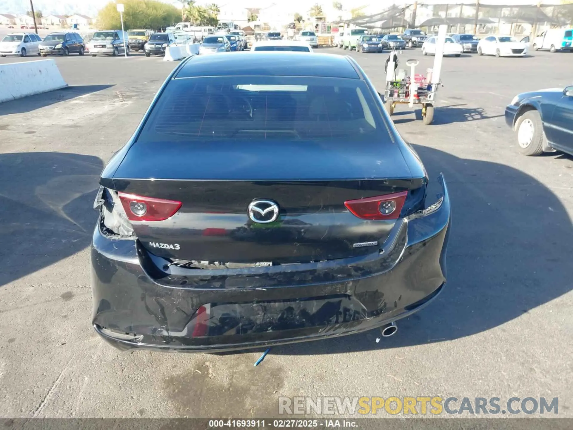 17 fotografías del automóvil dañado JM1BPAAL8M1321402 MAZDA MAZDA3 2021