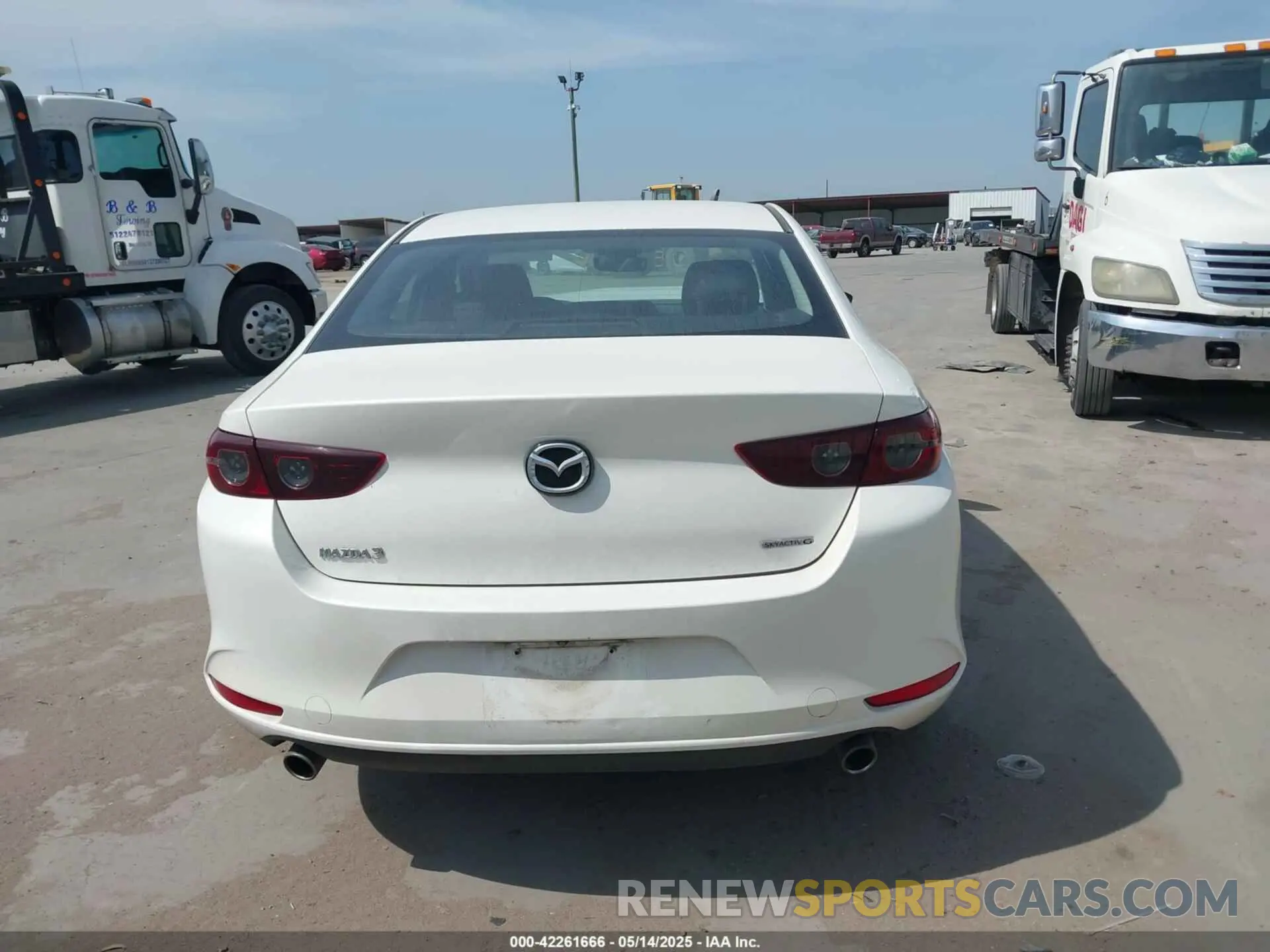 16 fotografías del automóvil dañado JM1BPABL0M1317620 MAZDA MAZDA3 2021