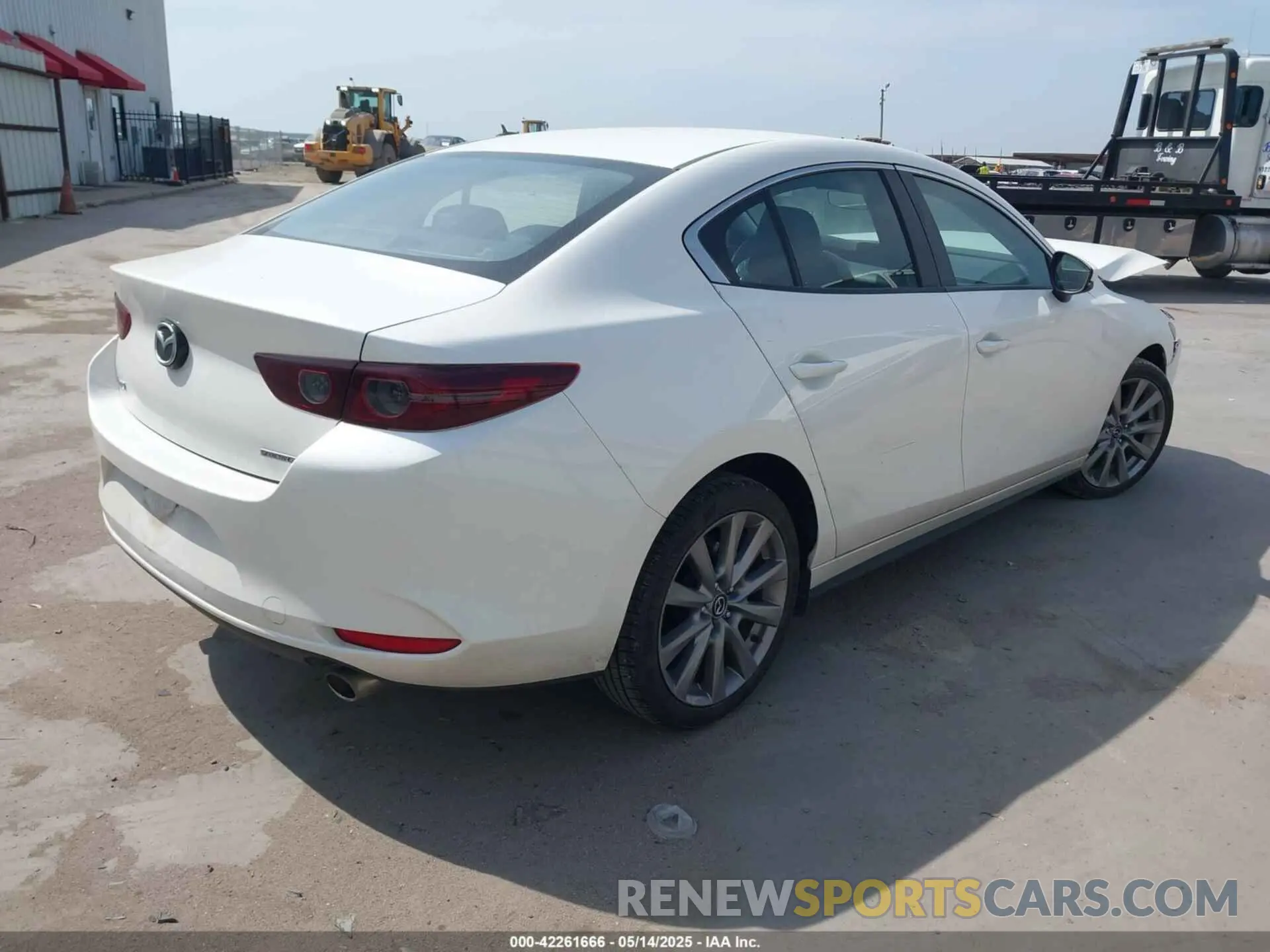 4 fotografías del automóvil dañado JM1BPABL0M1317620 MAZDA MAZDA3 2021