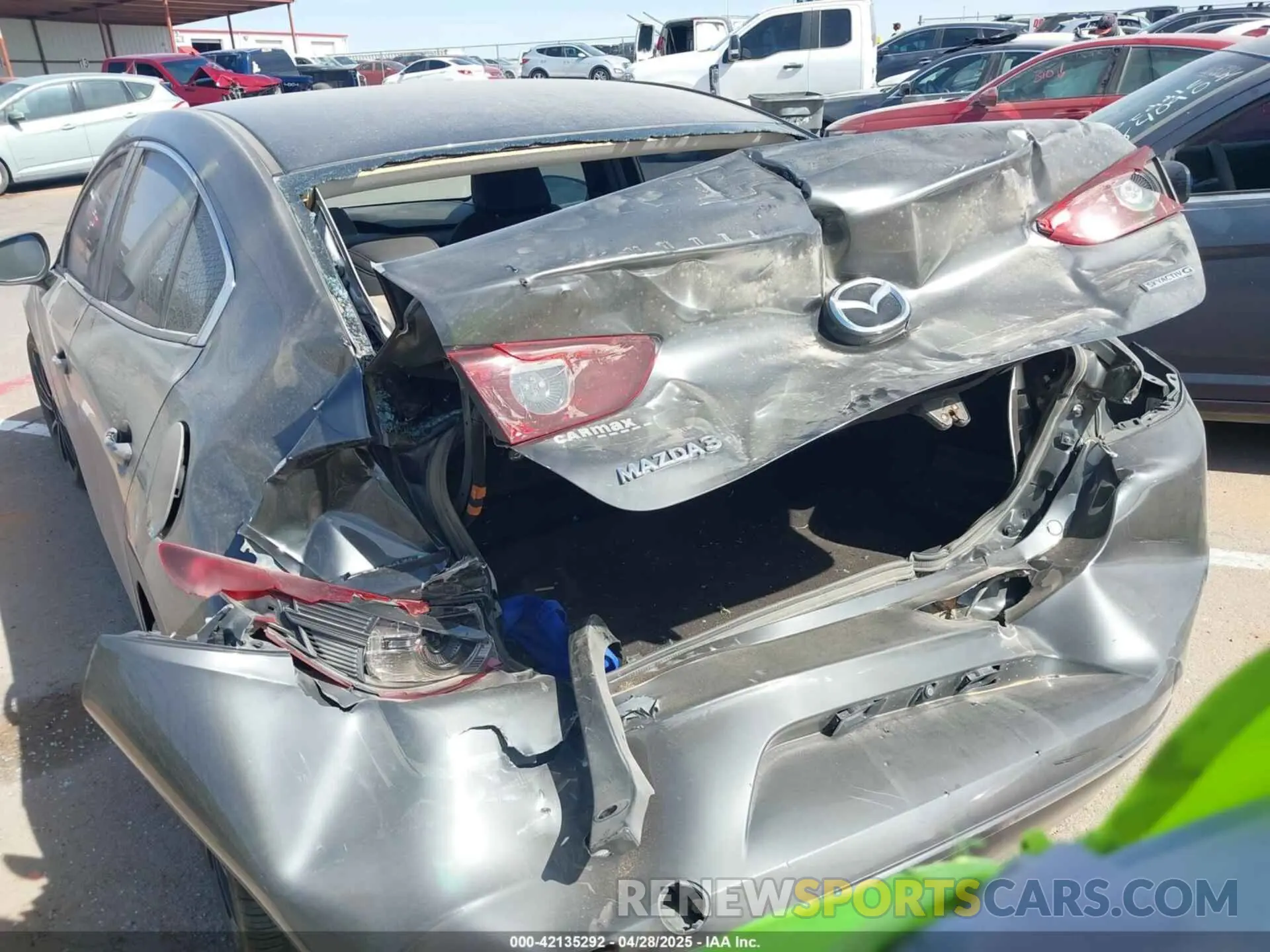 3 fotografías del automóvil dañado JM1BPABL7M1334057 MAZDA MAZDA3 2021
