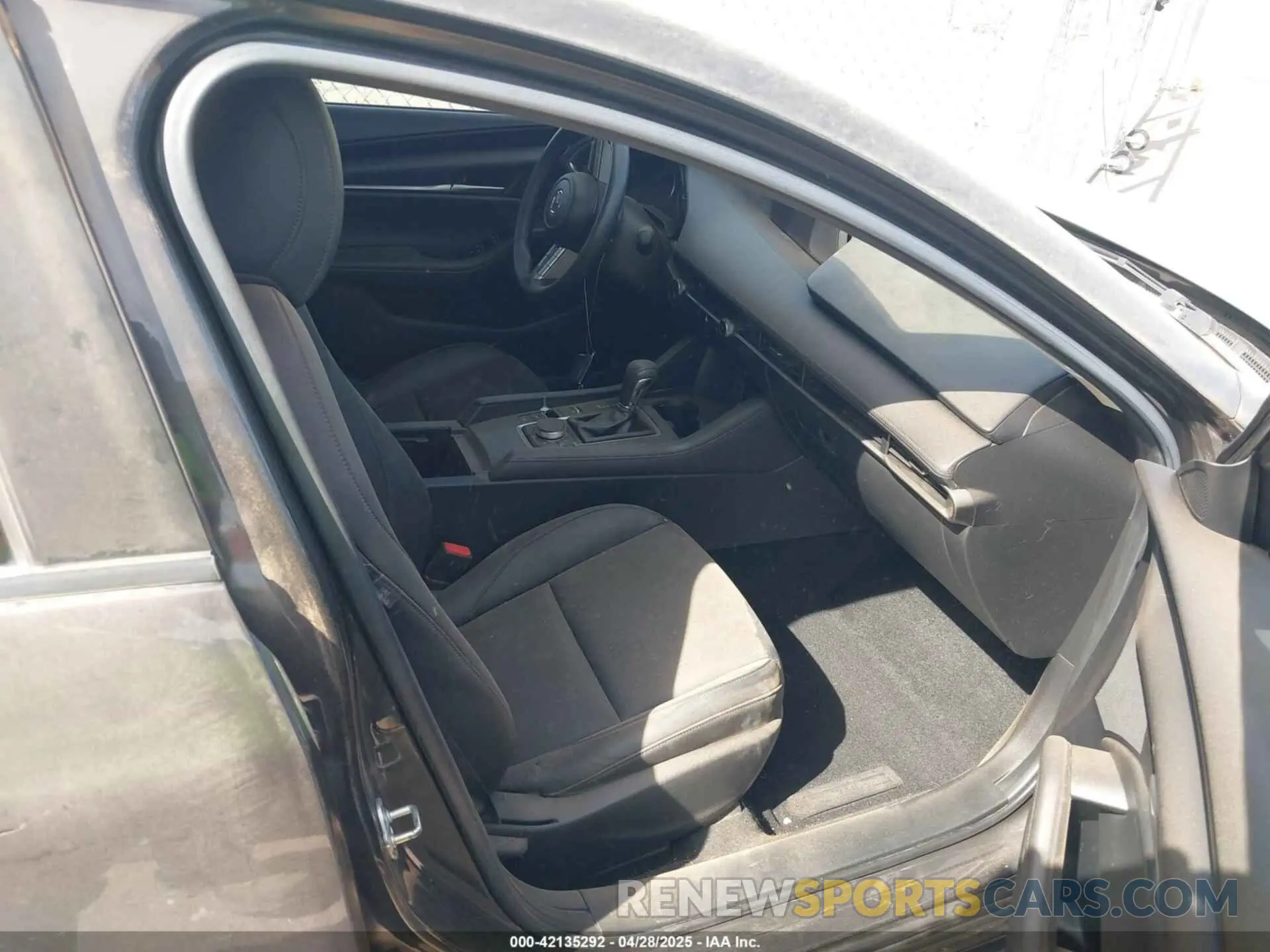 5 fotografías del automóvil dañado JM1BPABL7M1334057 MAZDA MAZDA3 2021