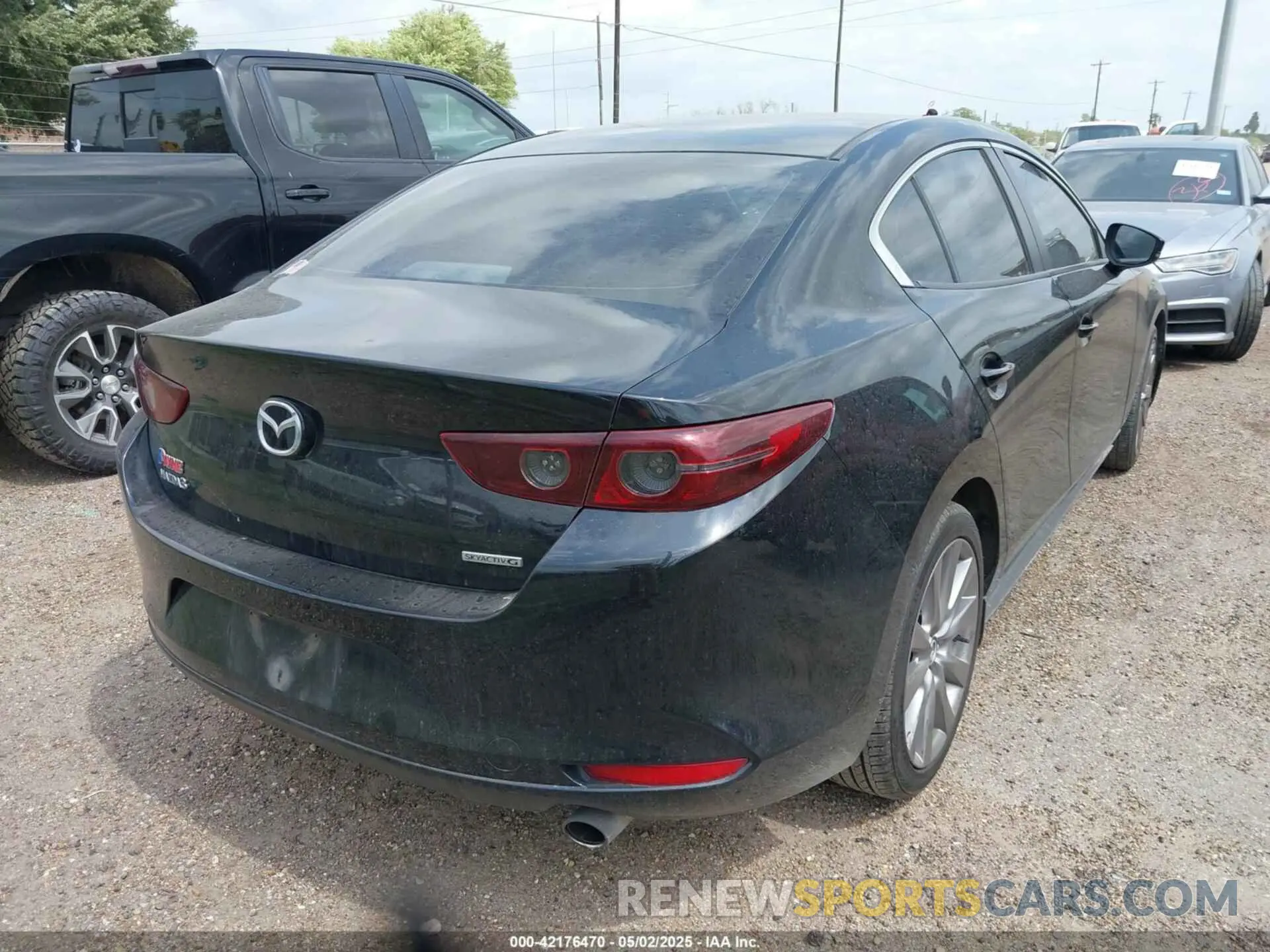4 fotografías del automóvil dañado JM1BPABL9M1316515 MAZDA MAZDA3 2021