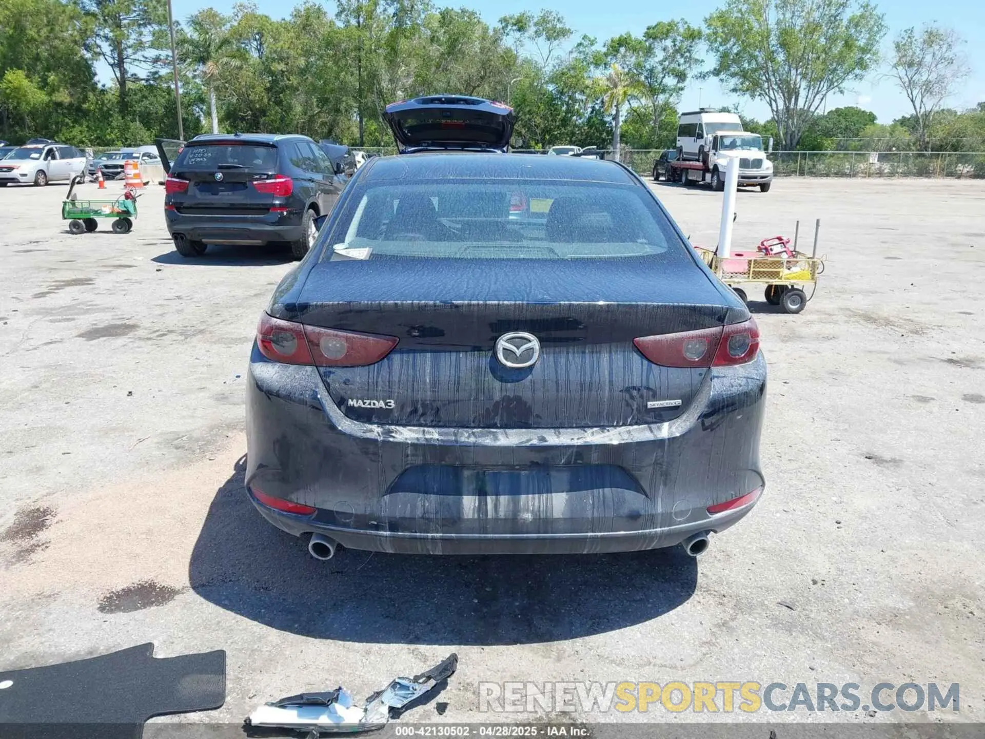 16 fotografías del automóvil dañado JM1BPABLXM1326518 MAZDA MAZDA3 2021