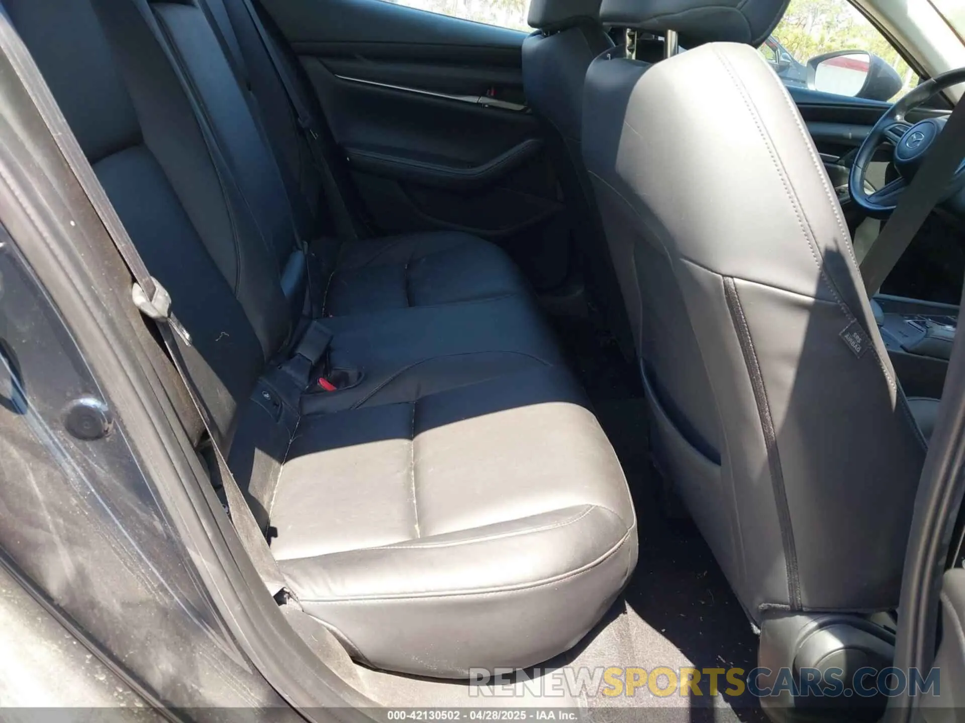 8 fotografías del automóvil dañado JM1BPABLXM1326518 MAZDA MAZDA3 2021